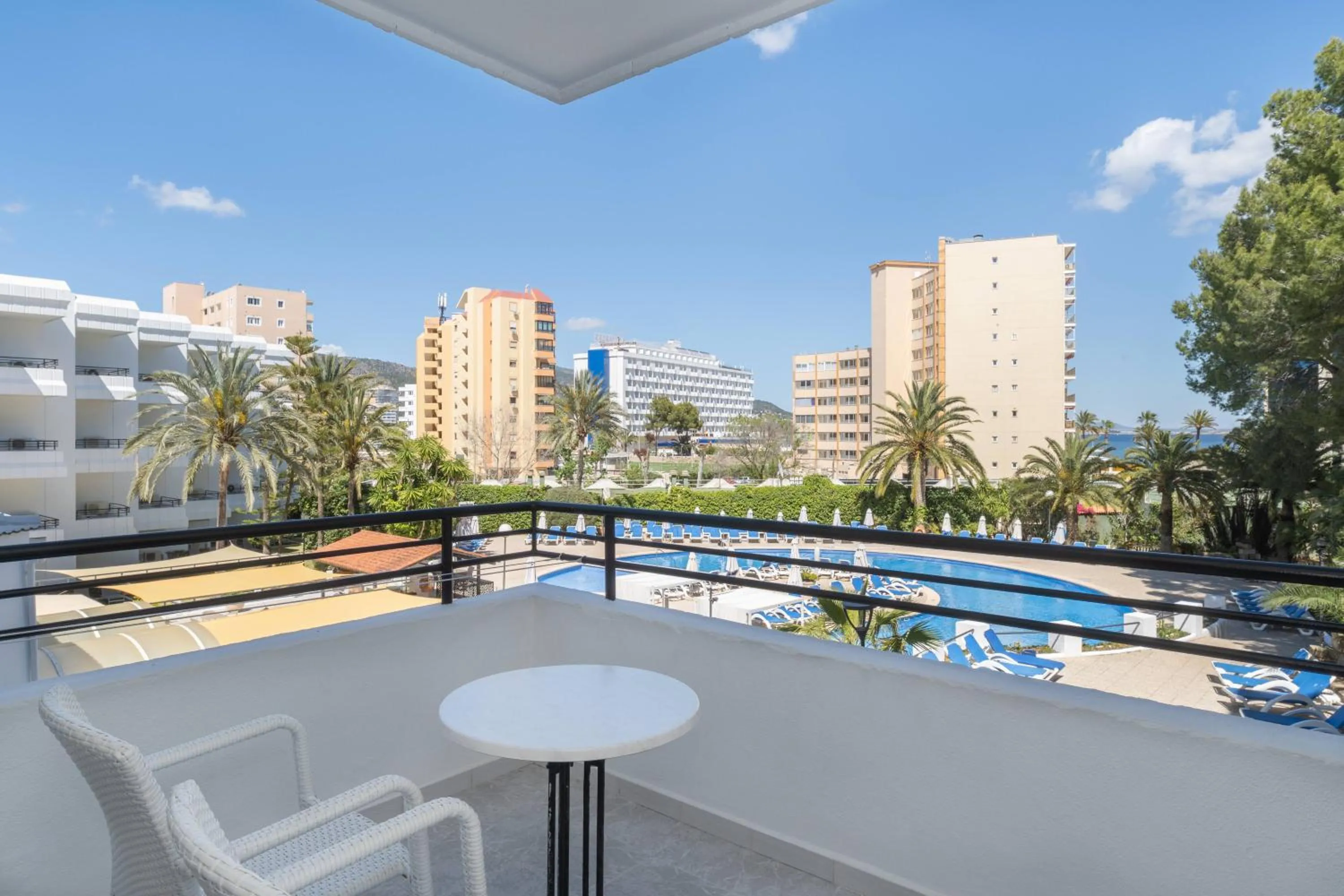 Property building in Sol Lunamar Palmanova Apartamentos - Adults Only