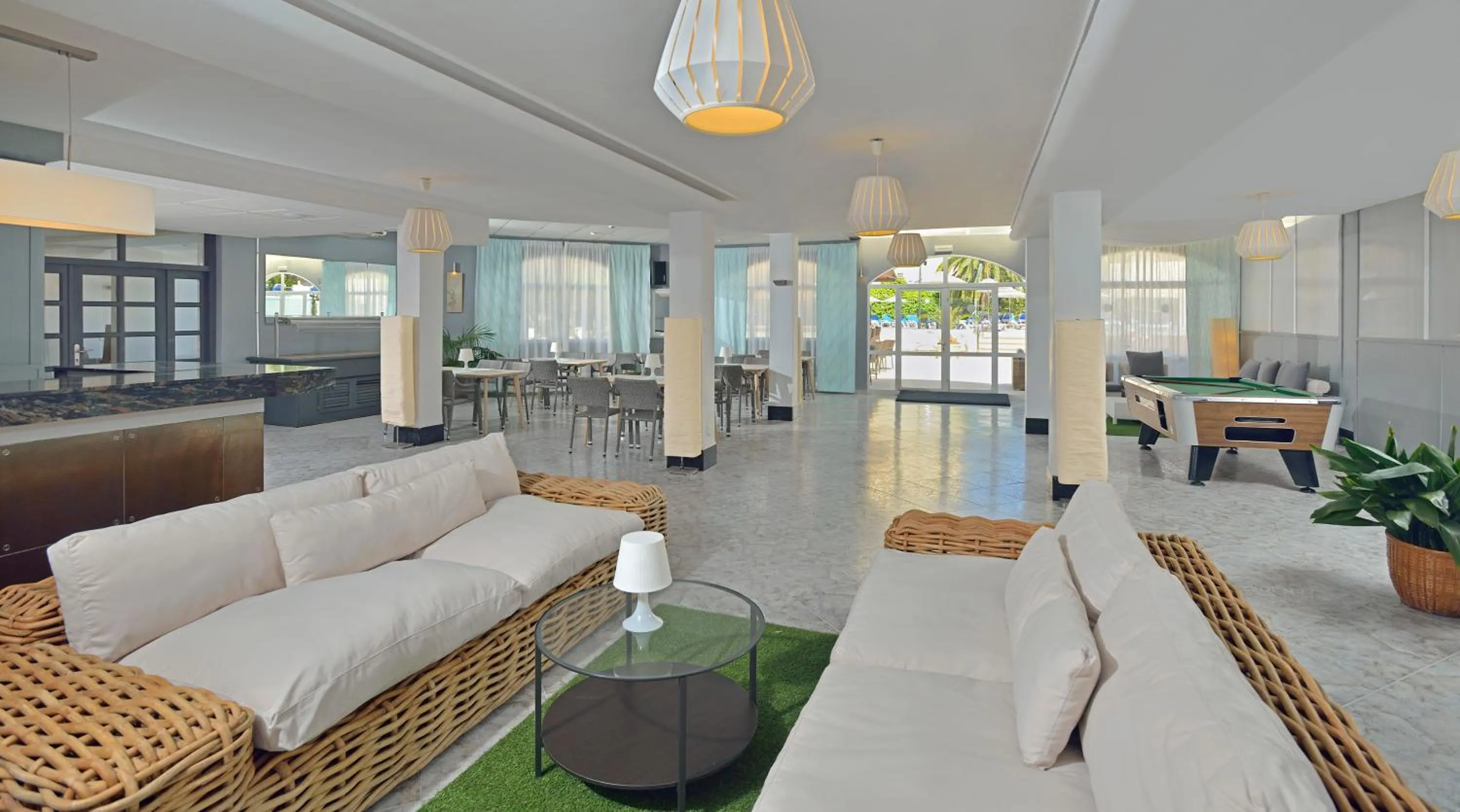 Lobby or reception in Sol Lunamar Palmanova Apartamentos - Adults Only