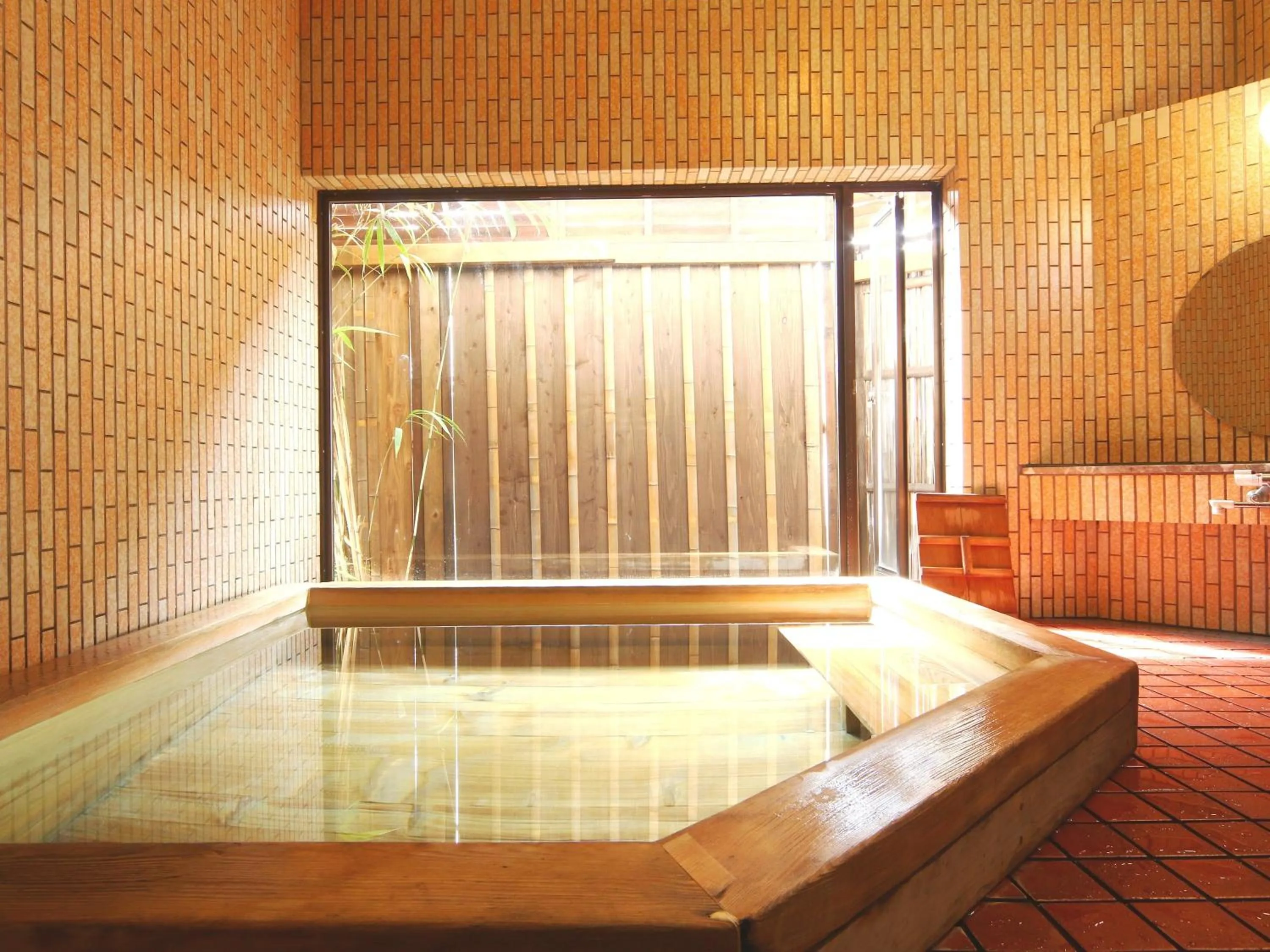 Bathroom in Ena Totaro