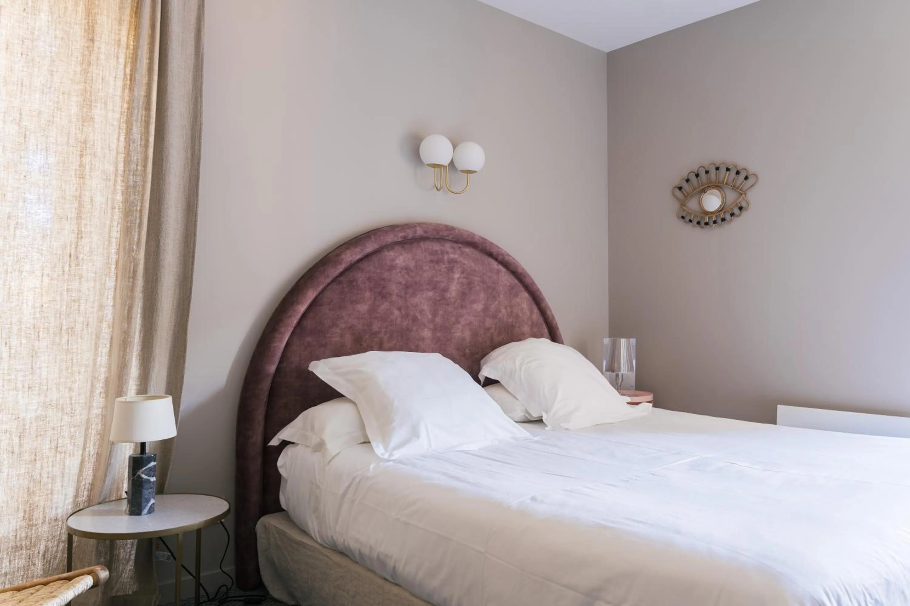 Bedroom, Bed in Domaine La Gentilhommière