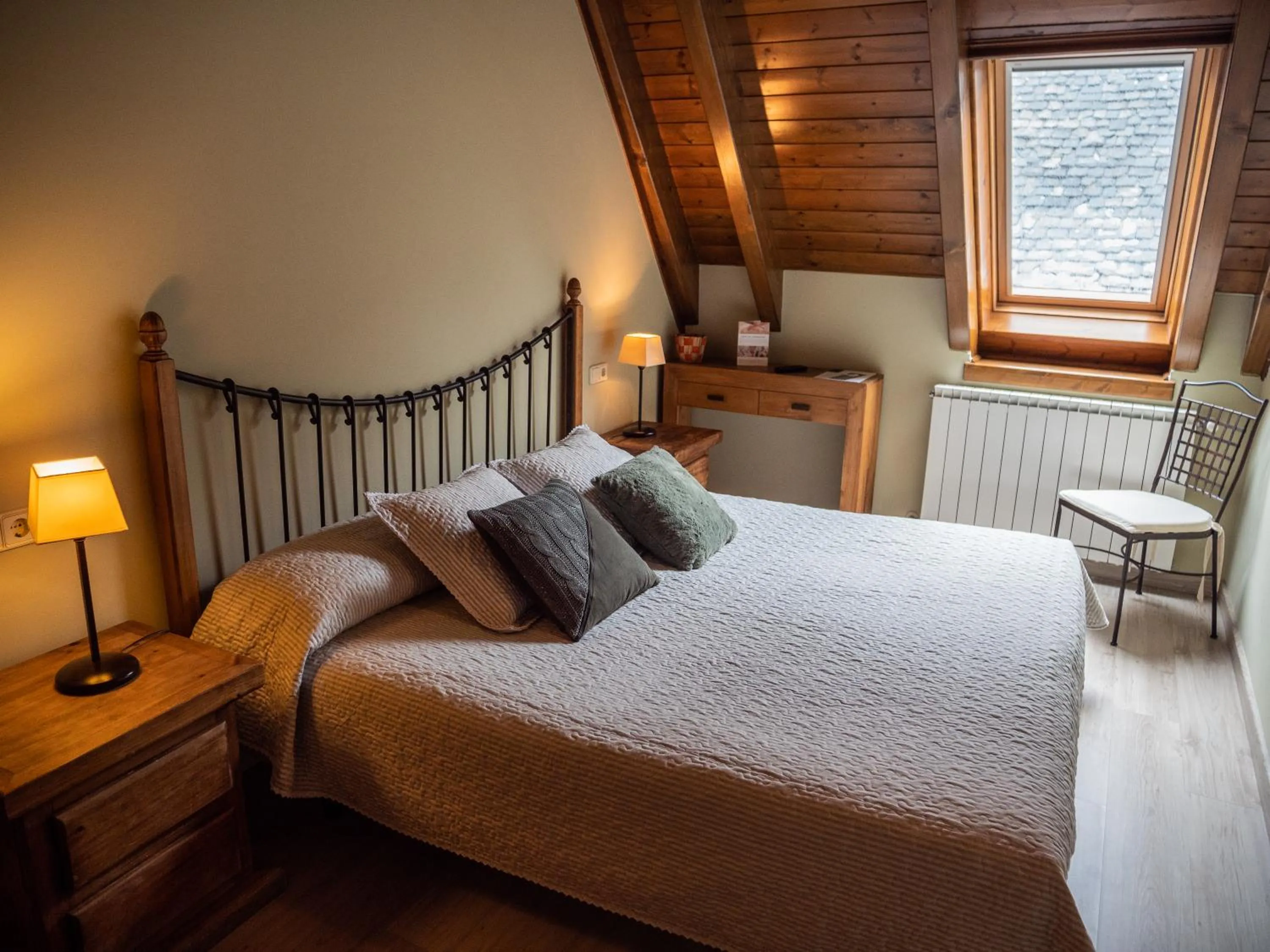 Photo of the whole room, Bed in Peira Blanca Hotel Gastronómico