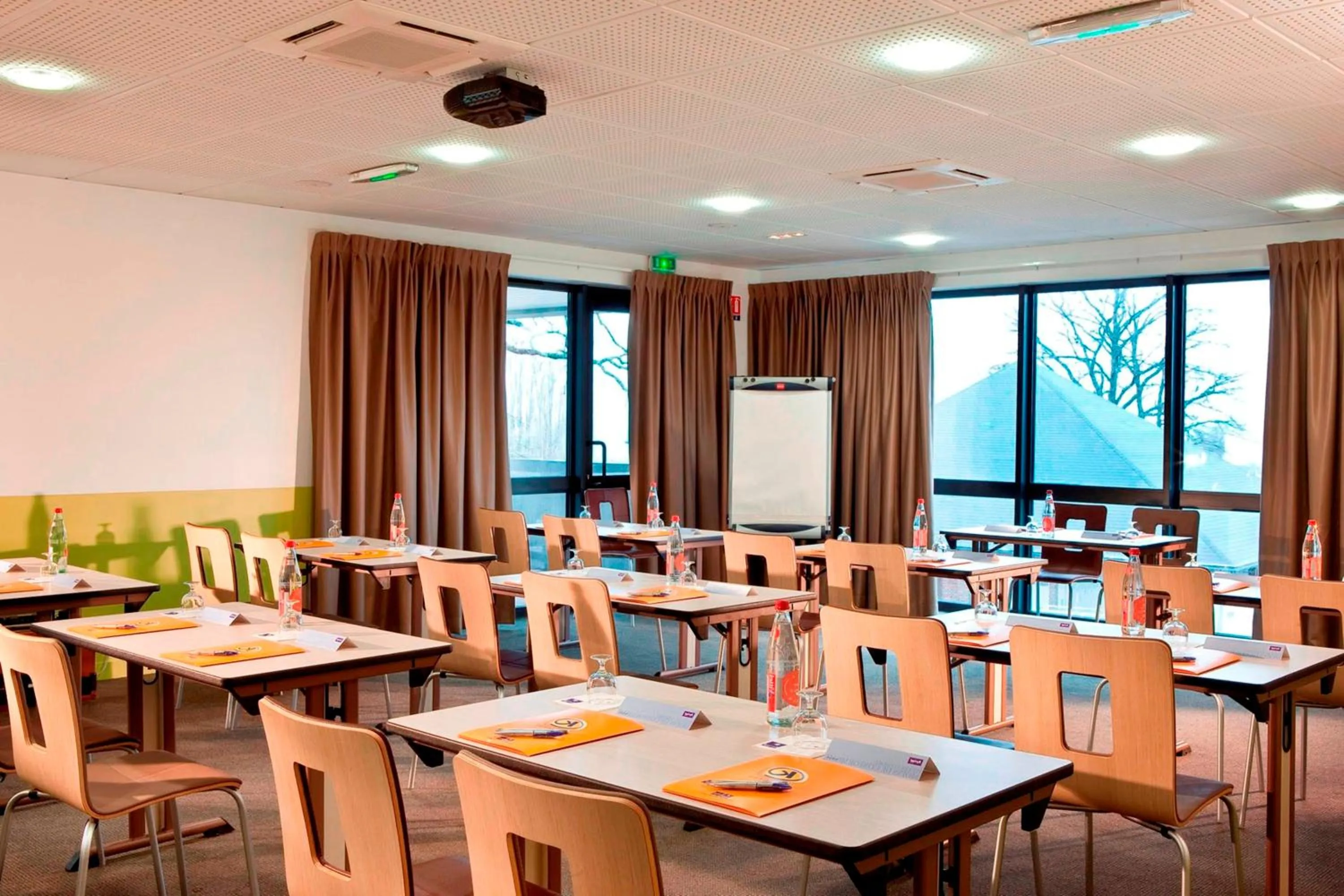 Business facilities in ibis Styles Guéret