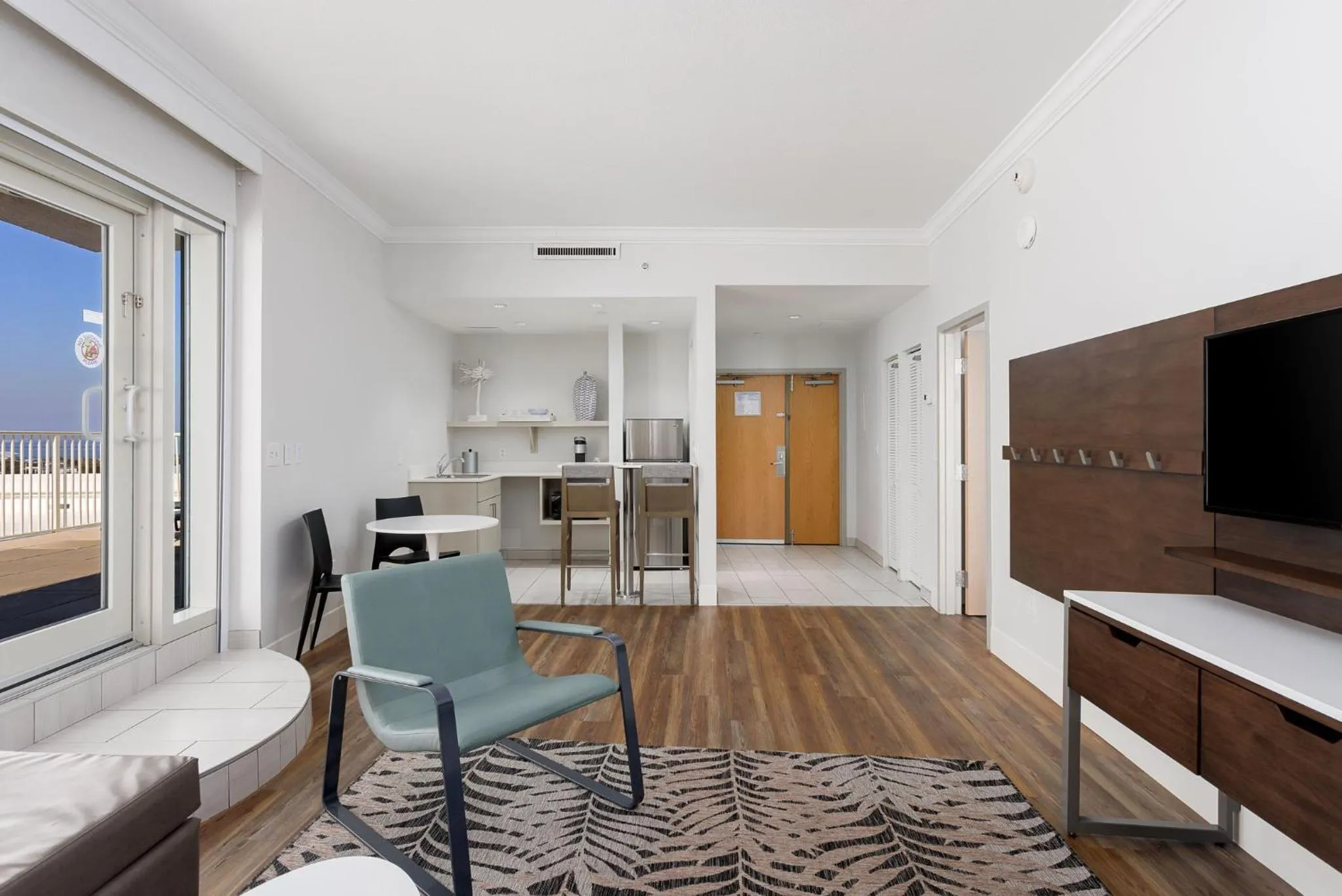 Bedroom in Holiday Inn Express Pensacola Beach by IHG