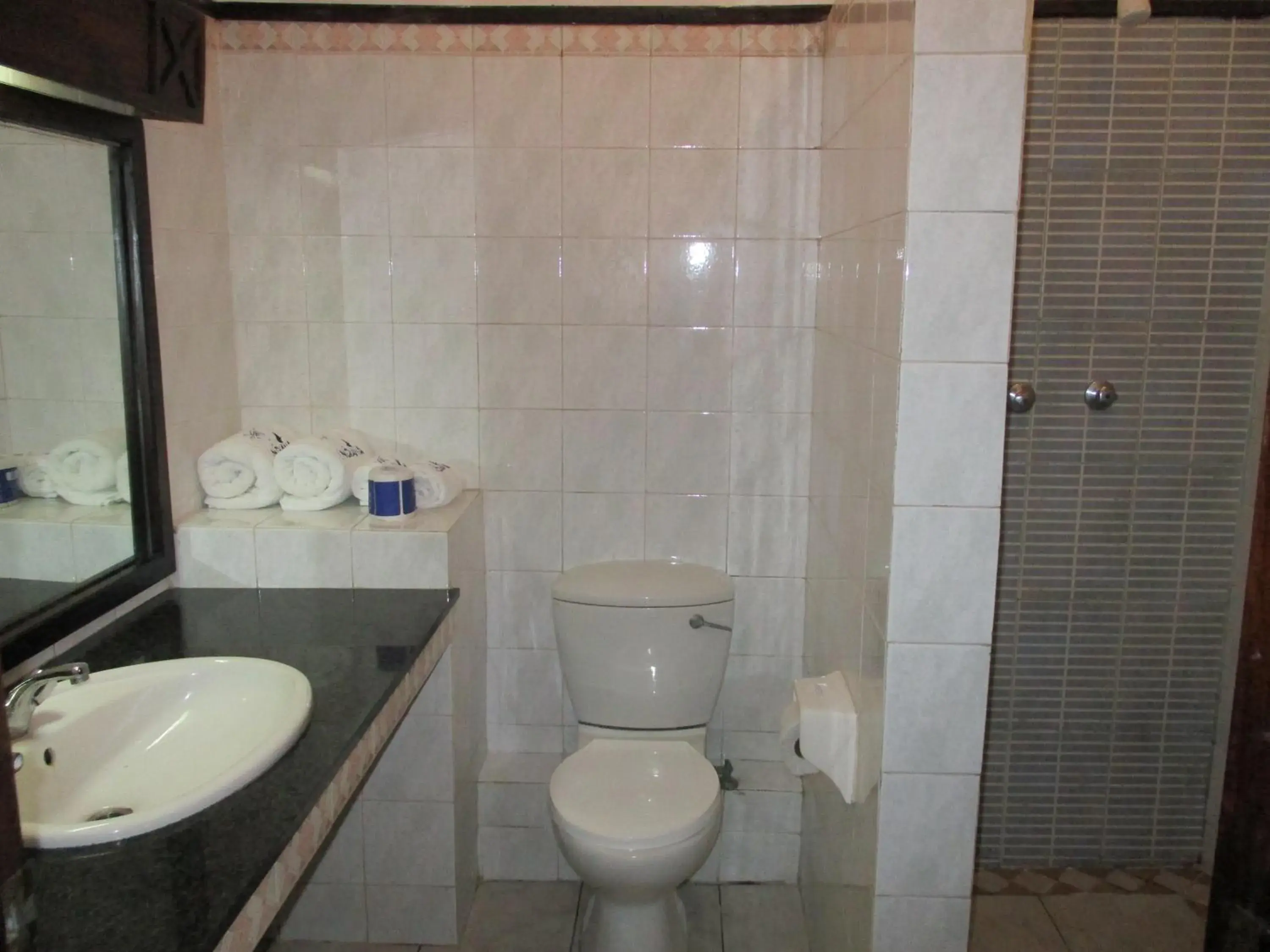 Double or Twin Room - single occupancy in Indiana Beach Apartments Double or Twin Room - single occupancy in Indiana Beach Apartments