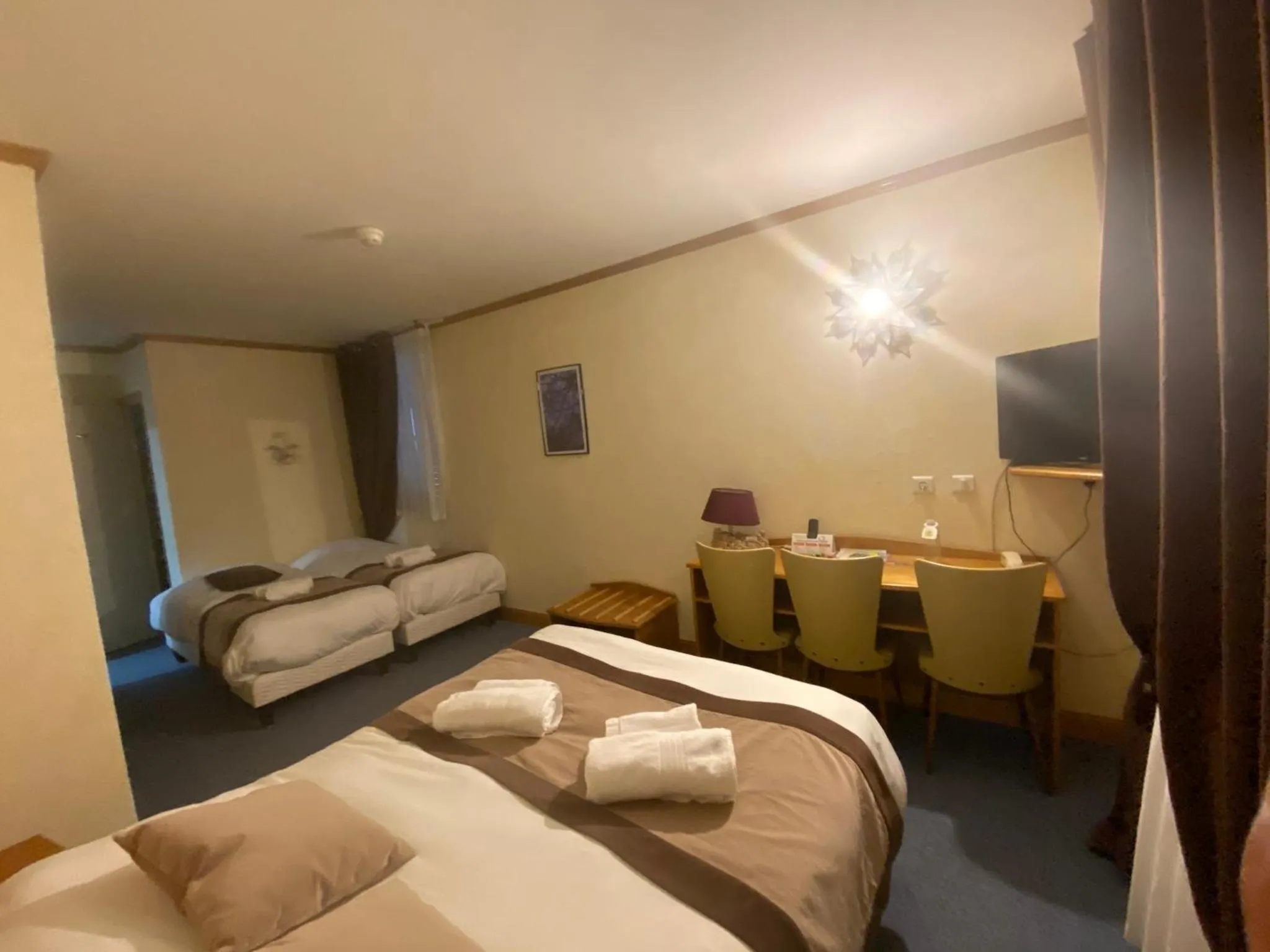 Photo of the whole room, Bed in Logis Hôtel restaurant Bel Horizon