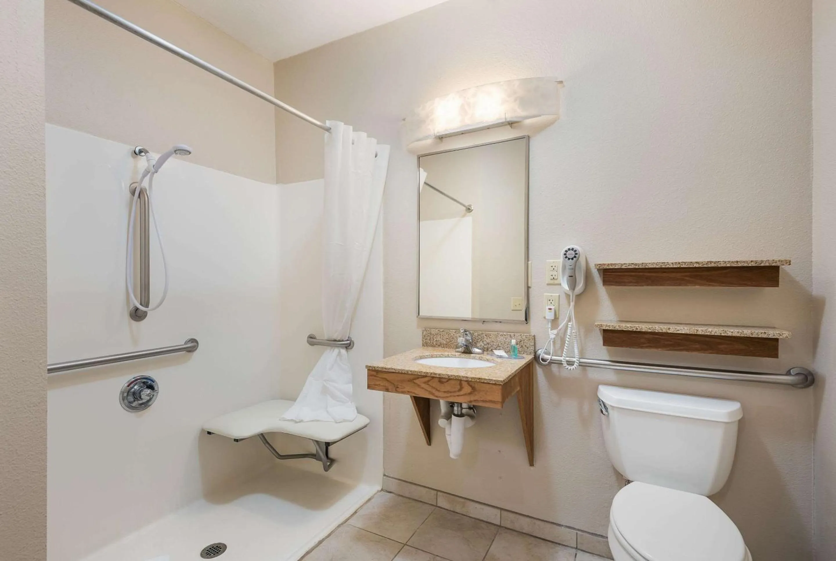 Bedroom in Suburban Studios Waterloo