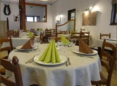 Restaurant/places to eat in LOGIS - Auberge Du Colombier