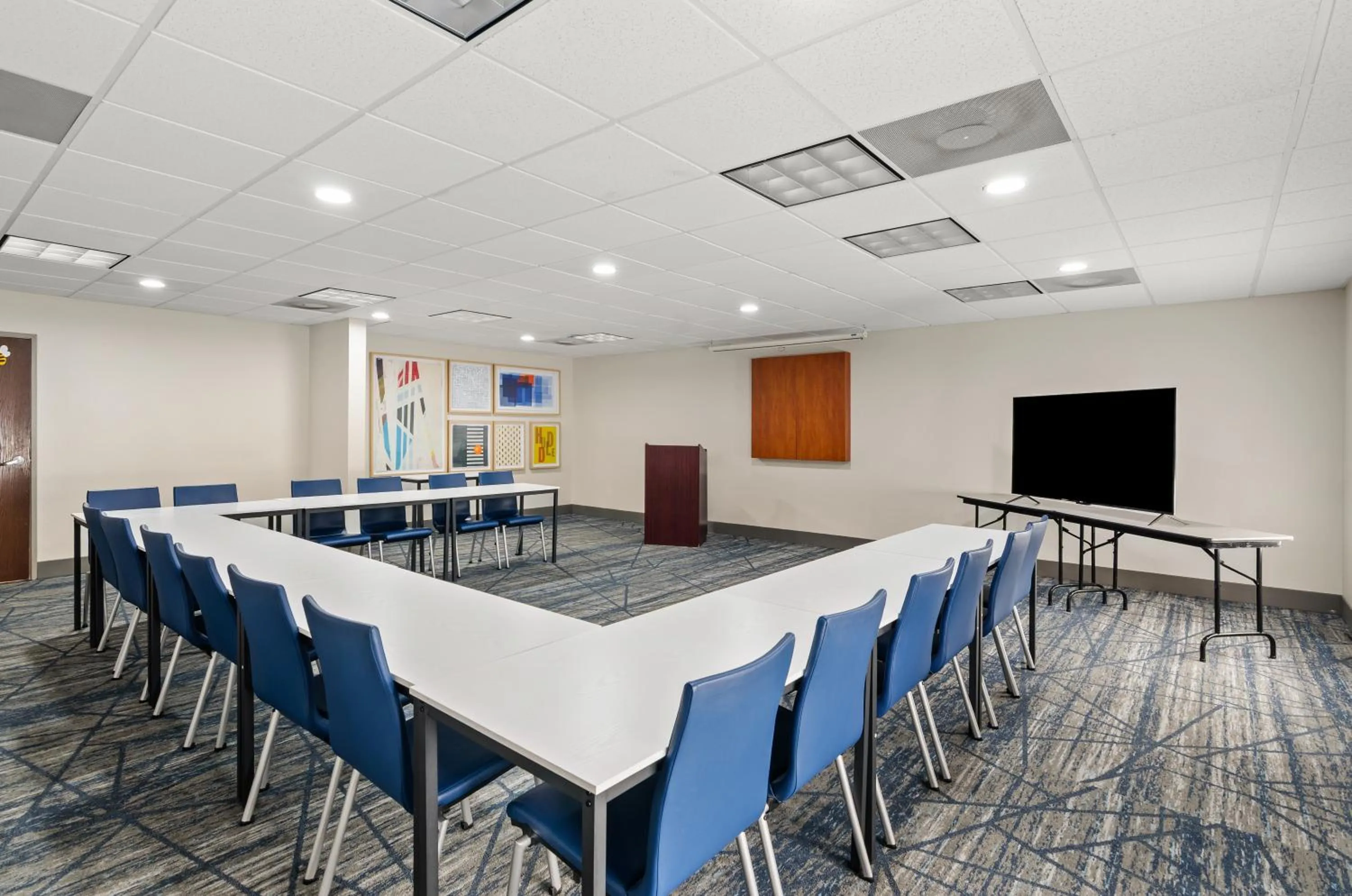 Meeting/conference room in Holiday Inn Express Princeton/I-77 by IHG