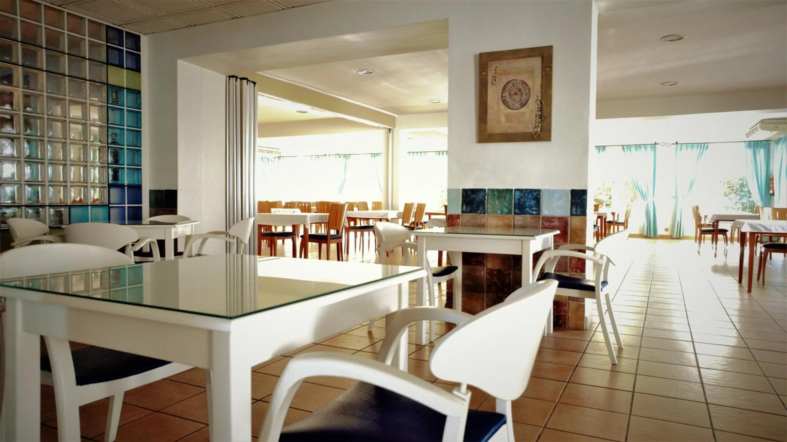 Lounge or bar in Hotel Ayamontino