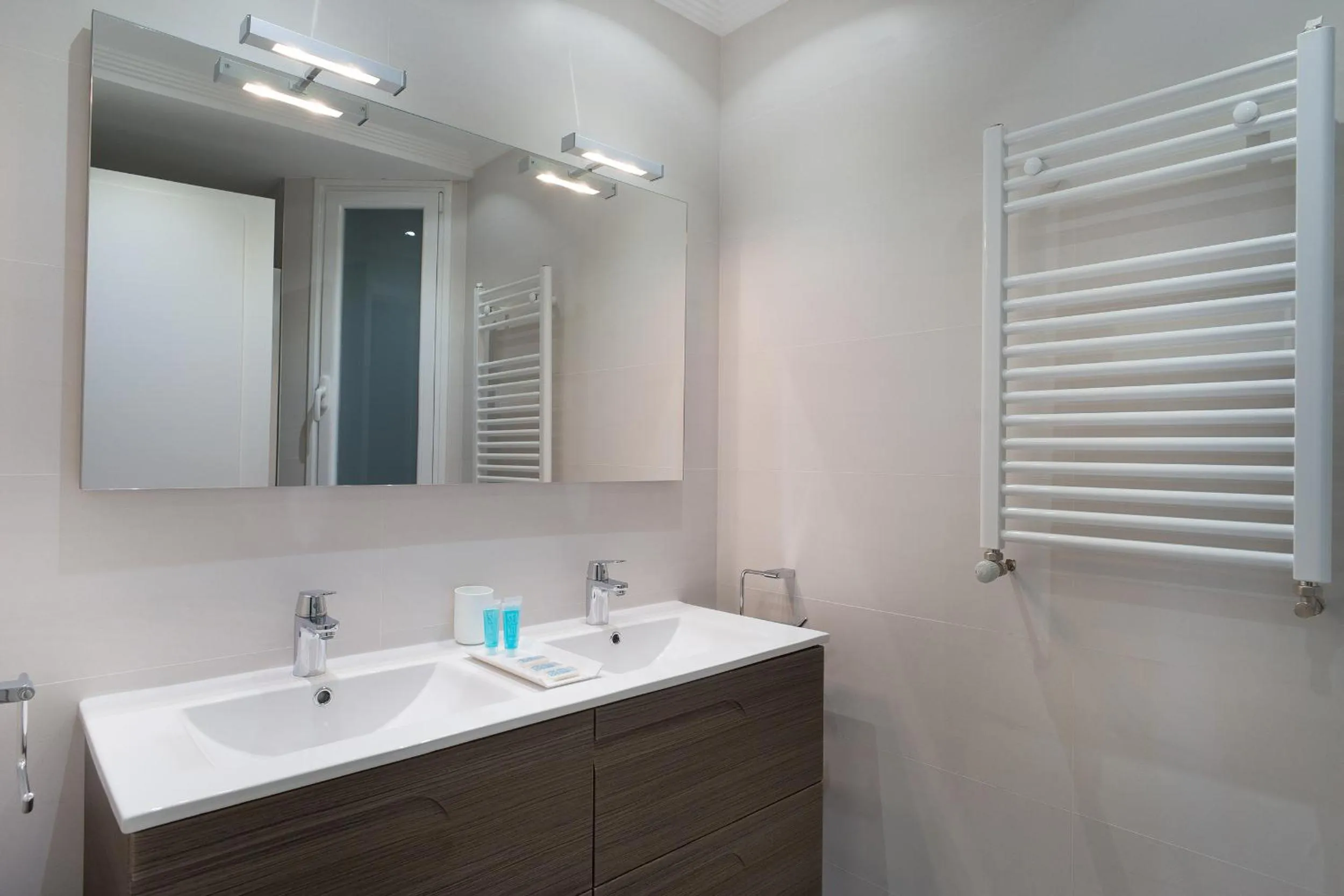 Bathroom in La Terrace - IB. Apartments