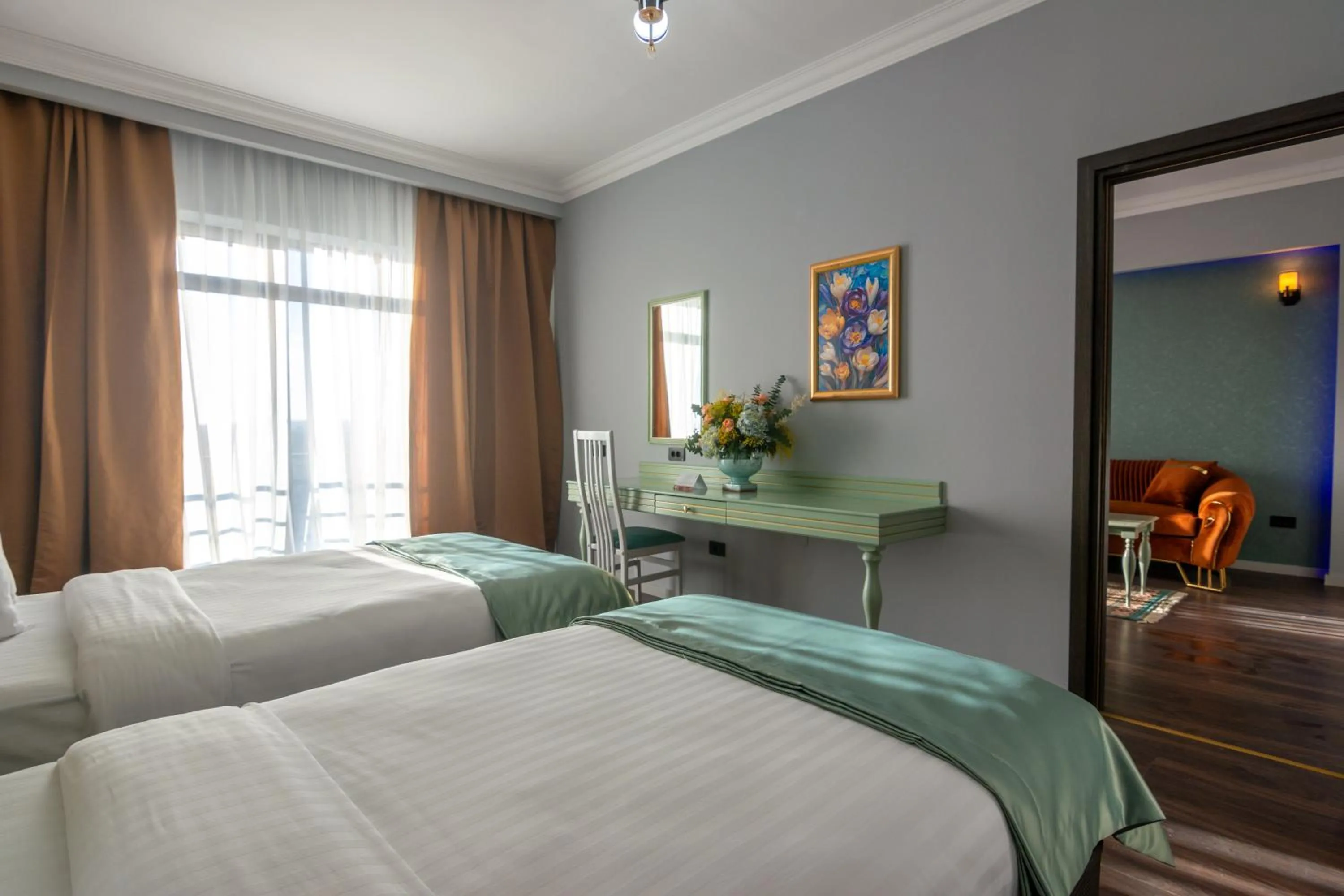 Photo of the whole room, Bed in Phoenicia Express Hotel