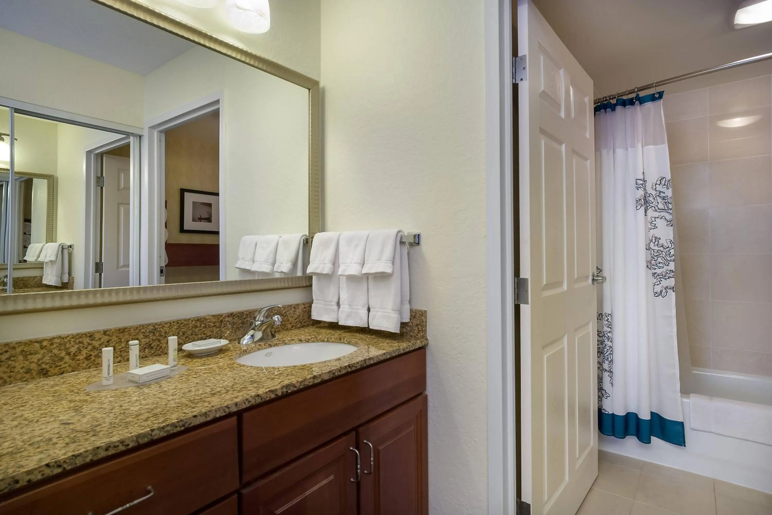 Bathroom in Residence Inn by Marriott Madison West/Middleton
