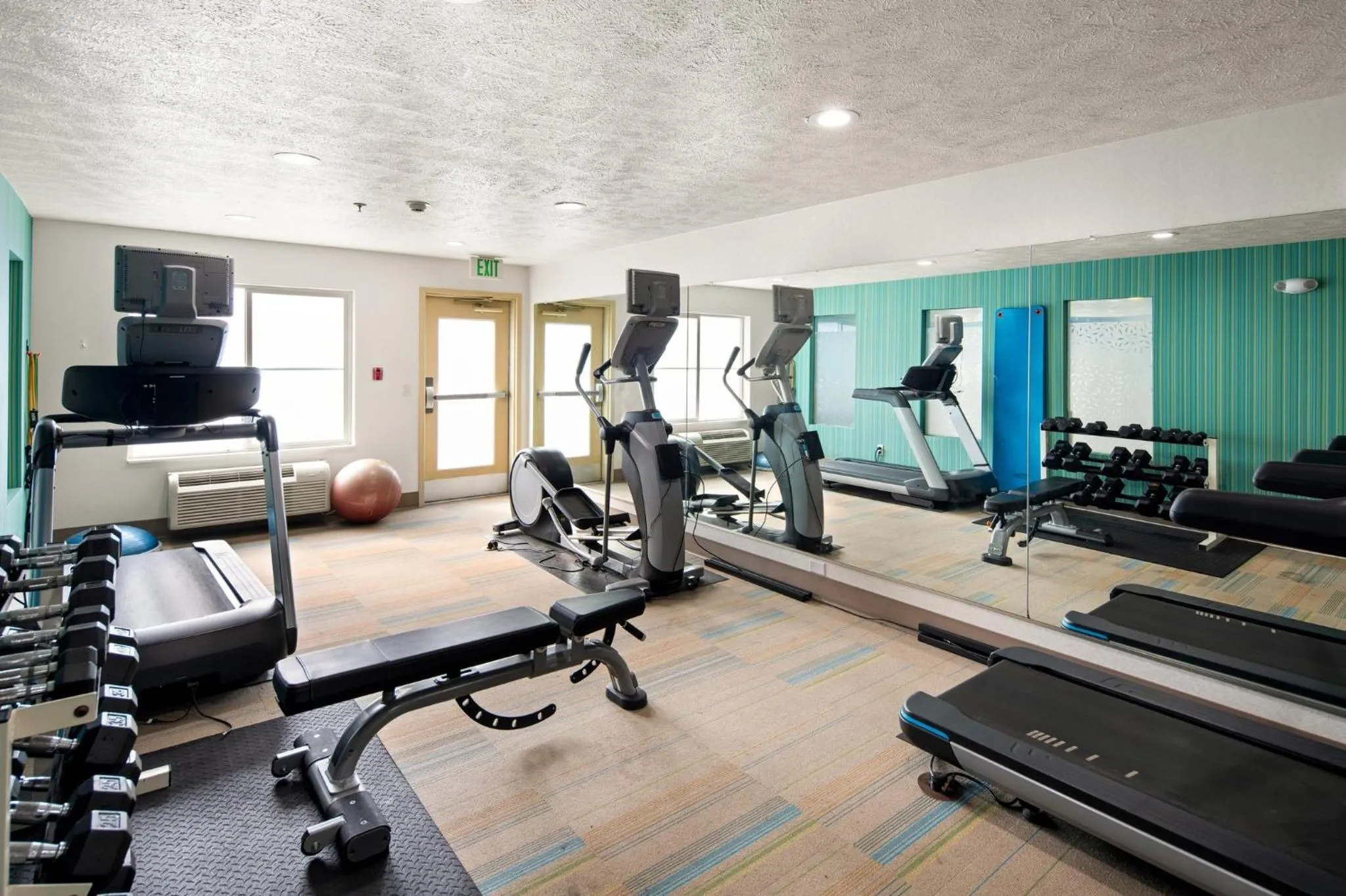 Spa and wellness centre/facilities in Holiday Inn Express Hotel & Suites Coeur D'Alene I-90 Exit 11 by IHG
