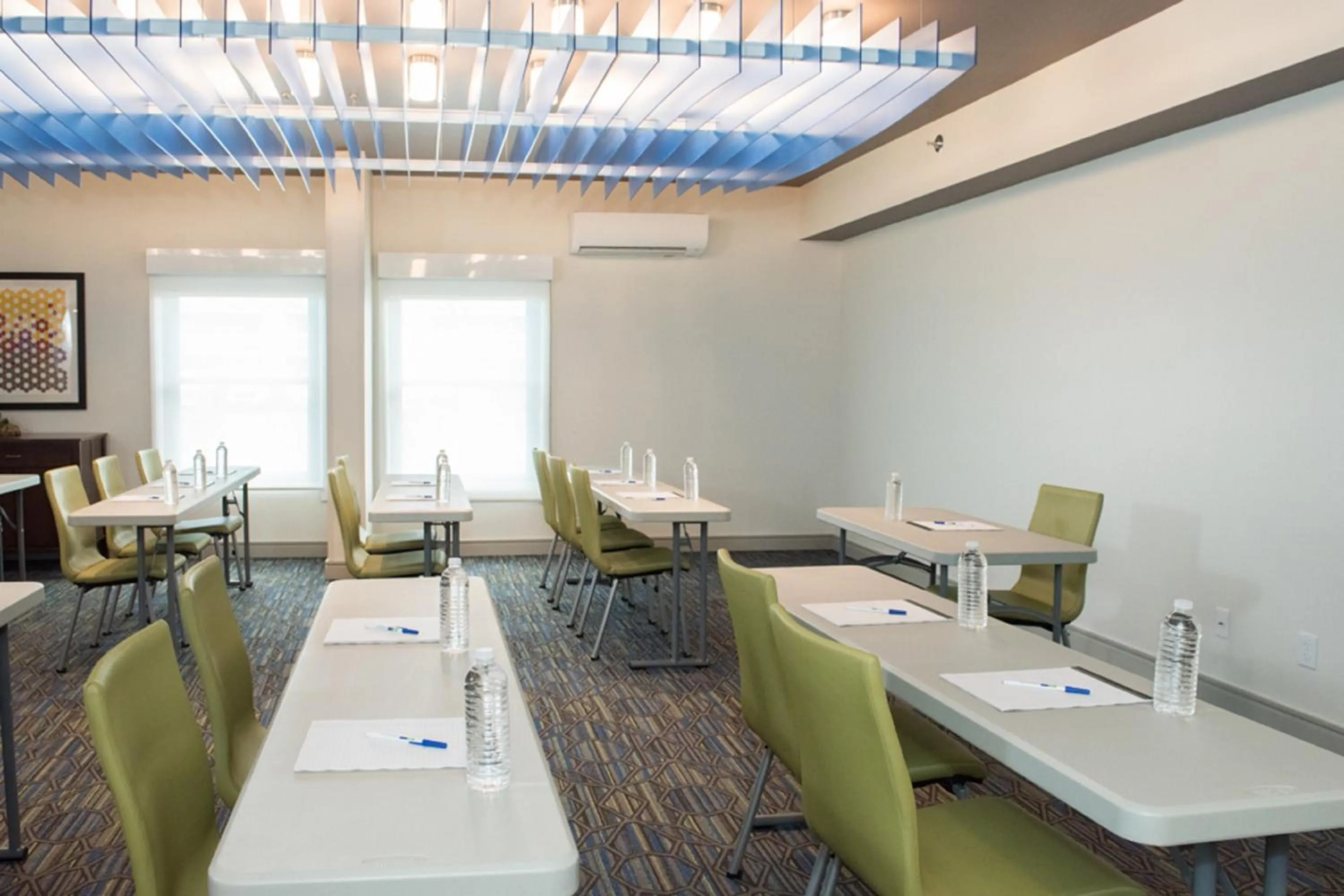 Meeting/conference room in Holiday Inn Express Pascagoula-Moss Point by IHG