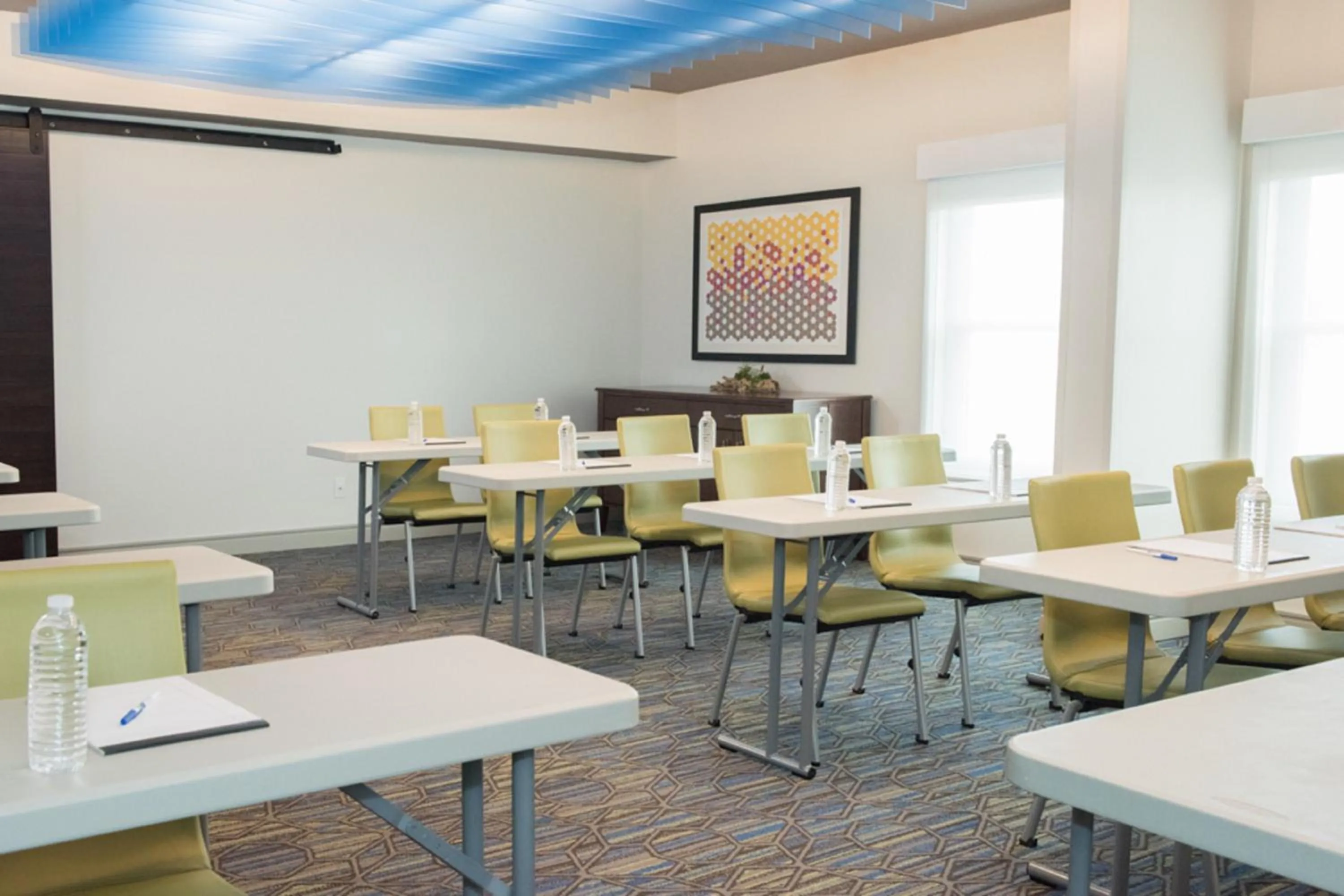 Meeting/conference room in Holiday Inn Express Pascagoula-Moss Point by IHG