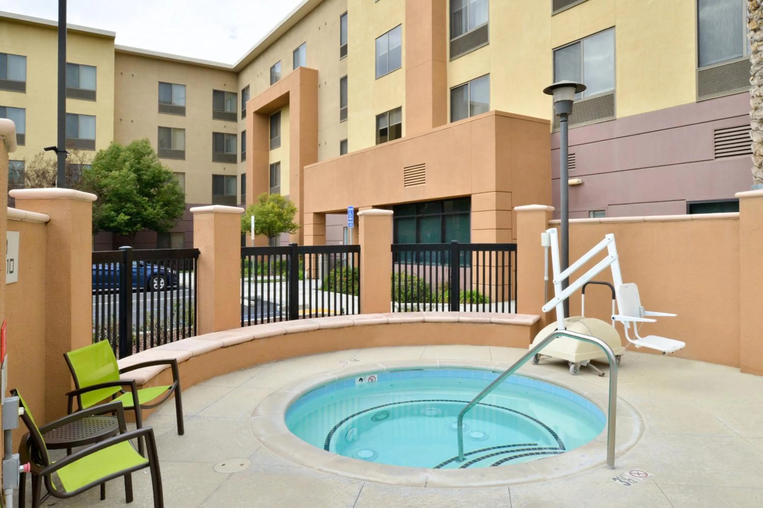 Swimming pool in SpringHill Suites by Marriott Corona Riverside