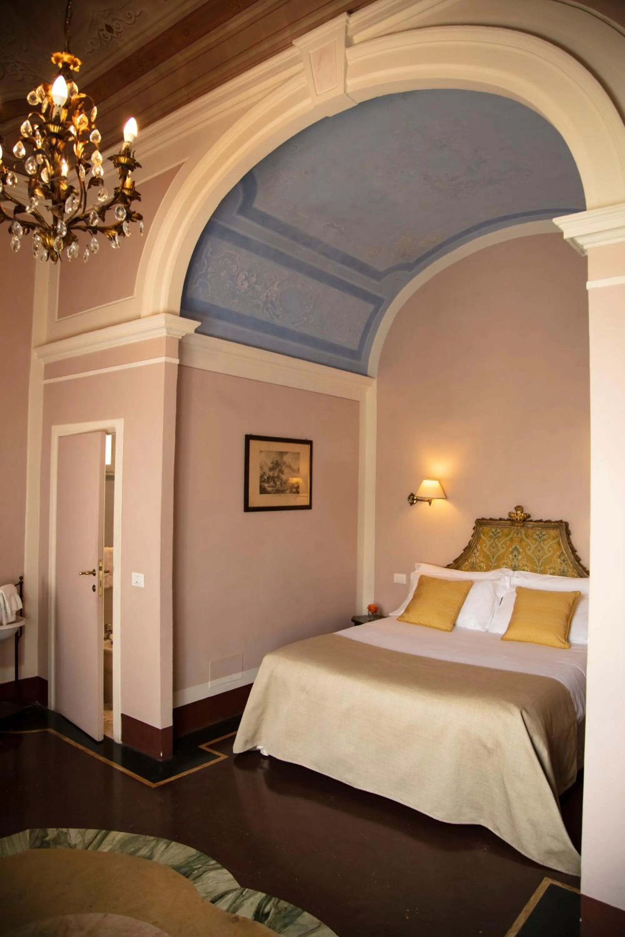 Bed in Hotel Palazzo Guadagni
