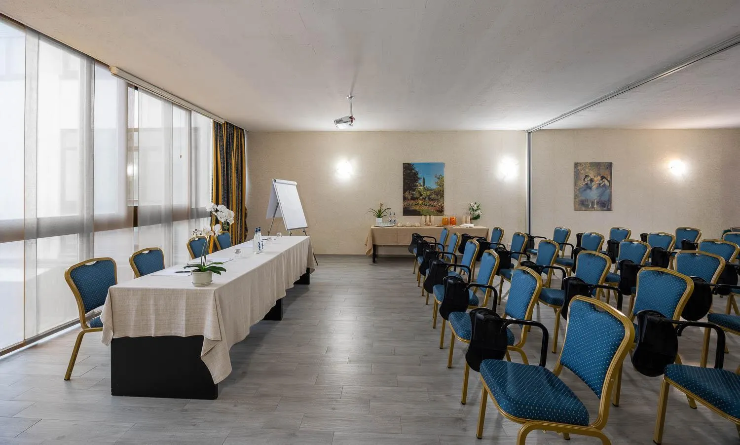 Meeting/conference room in iH Hotels Milano Eur - Trezzano sul Naviglio