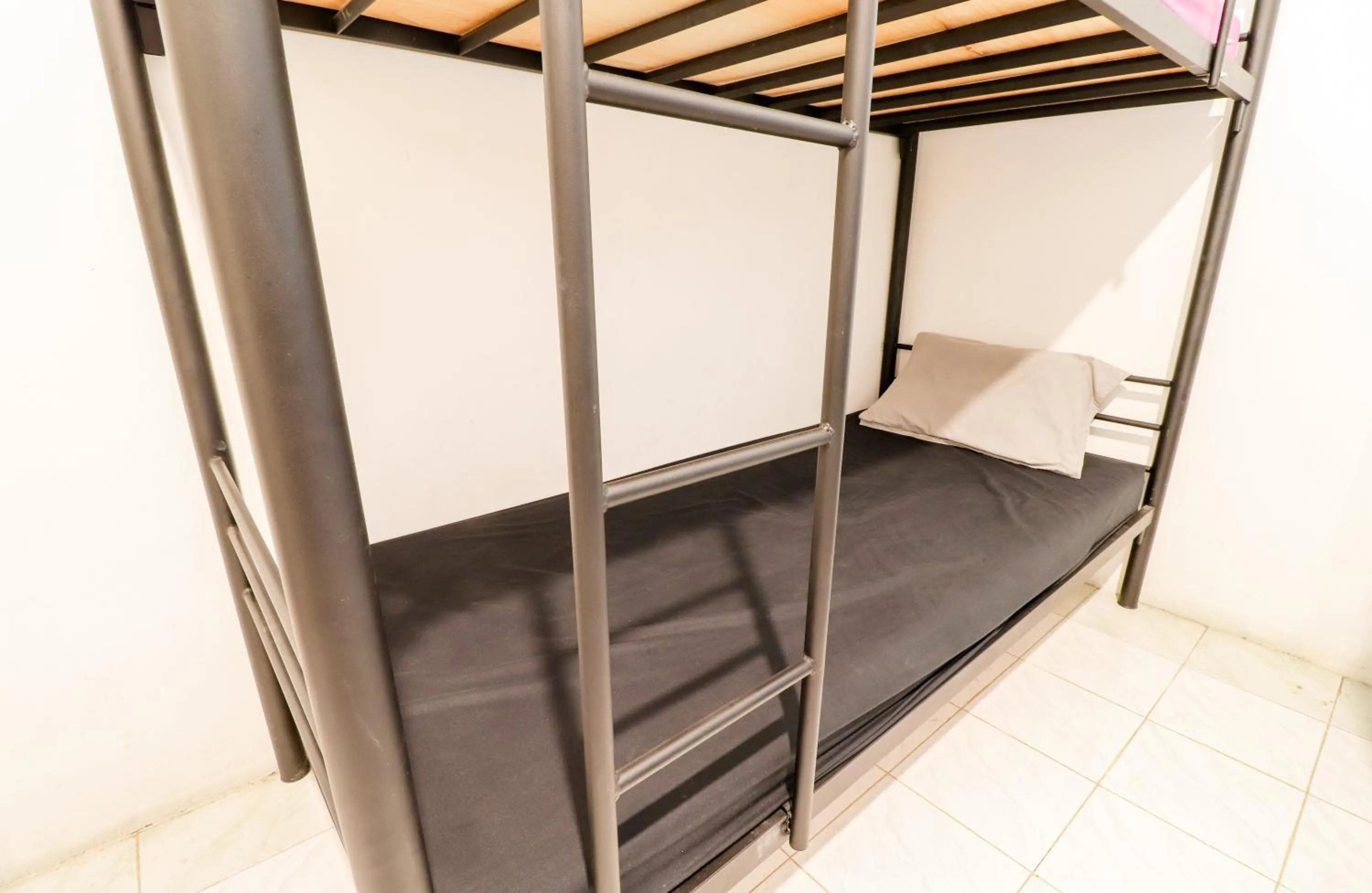 bunk bed, Bed in Arjuna 31