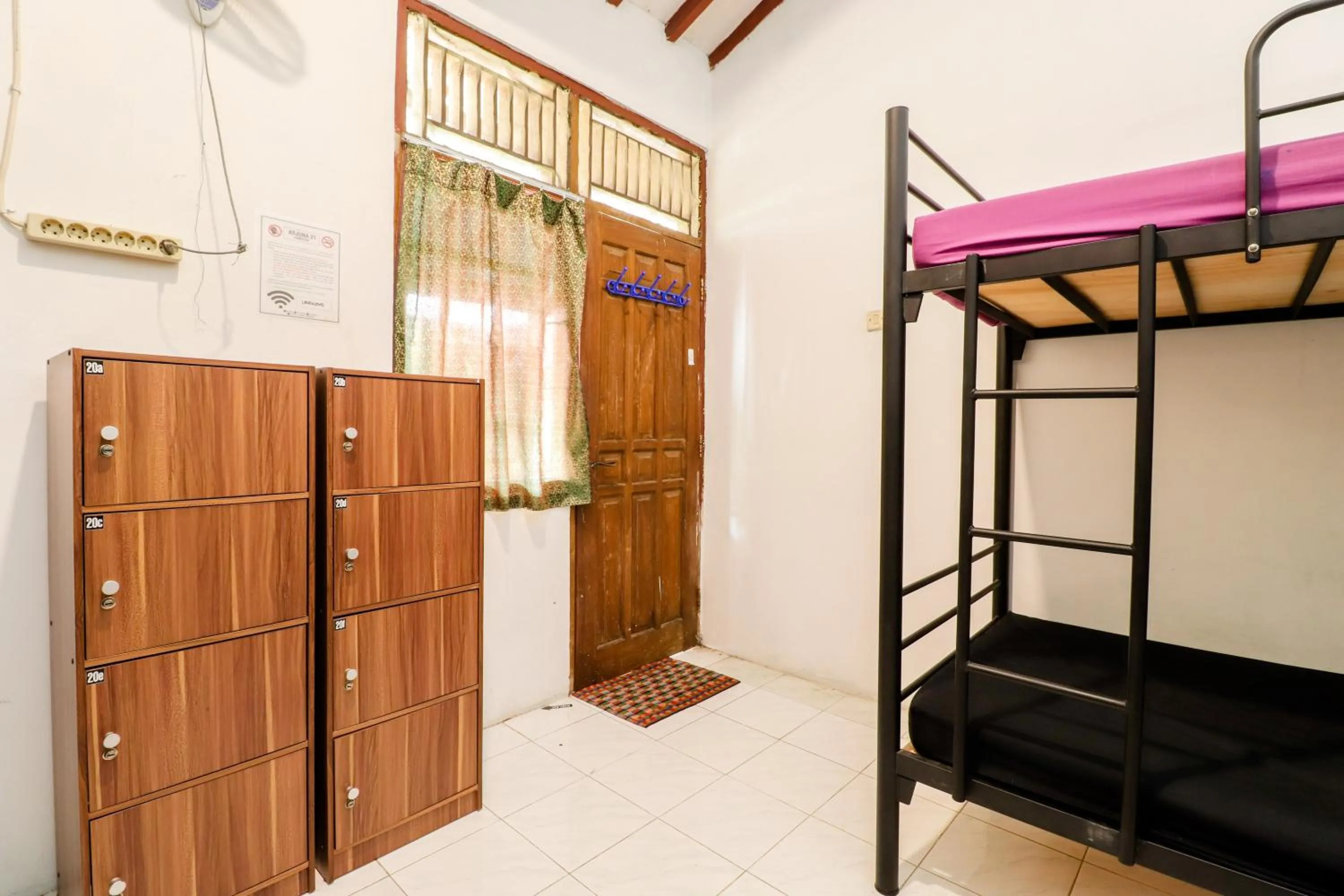 bunk bed, Bed in Arjuna 31