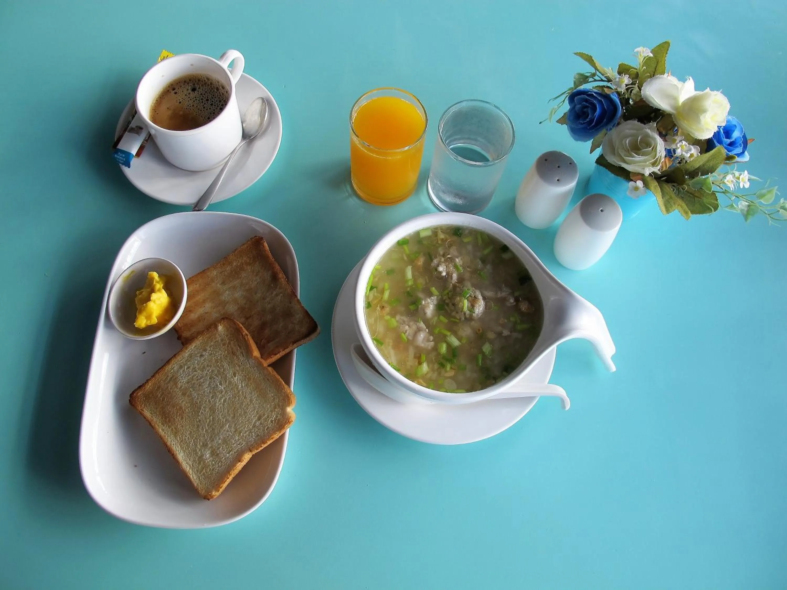 Food and drinks in Sunny Residence