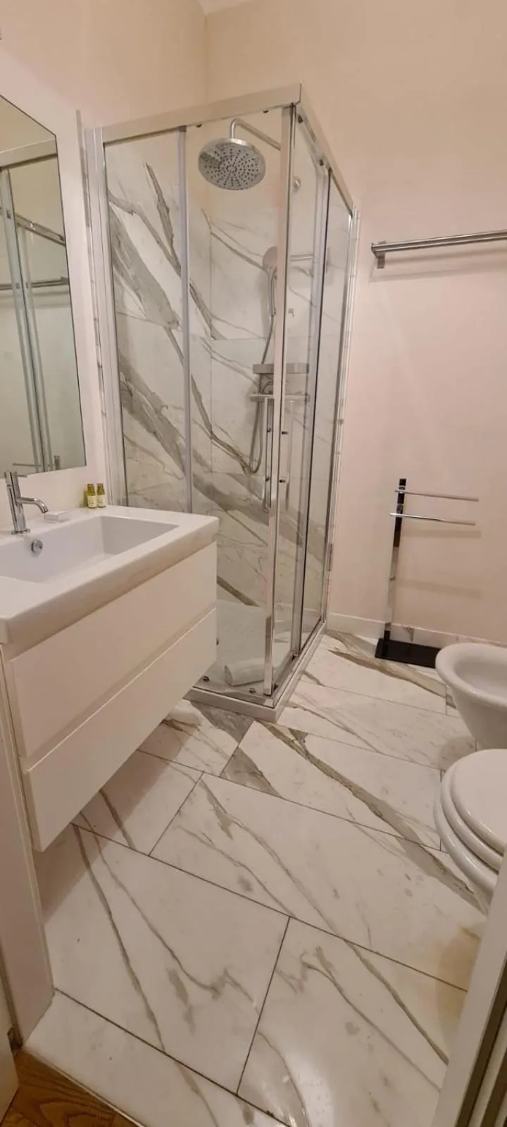 Bathroom in Ritter'S Rooms & Apartments