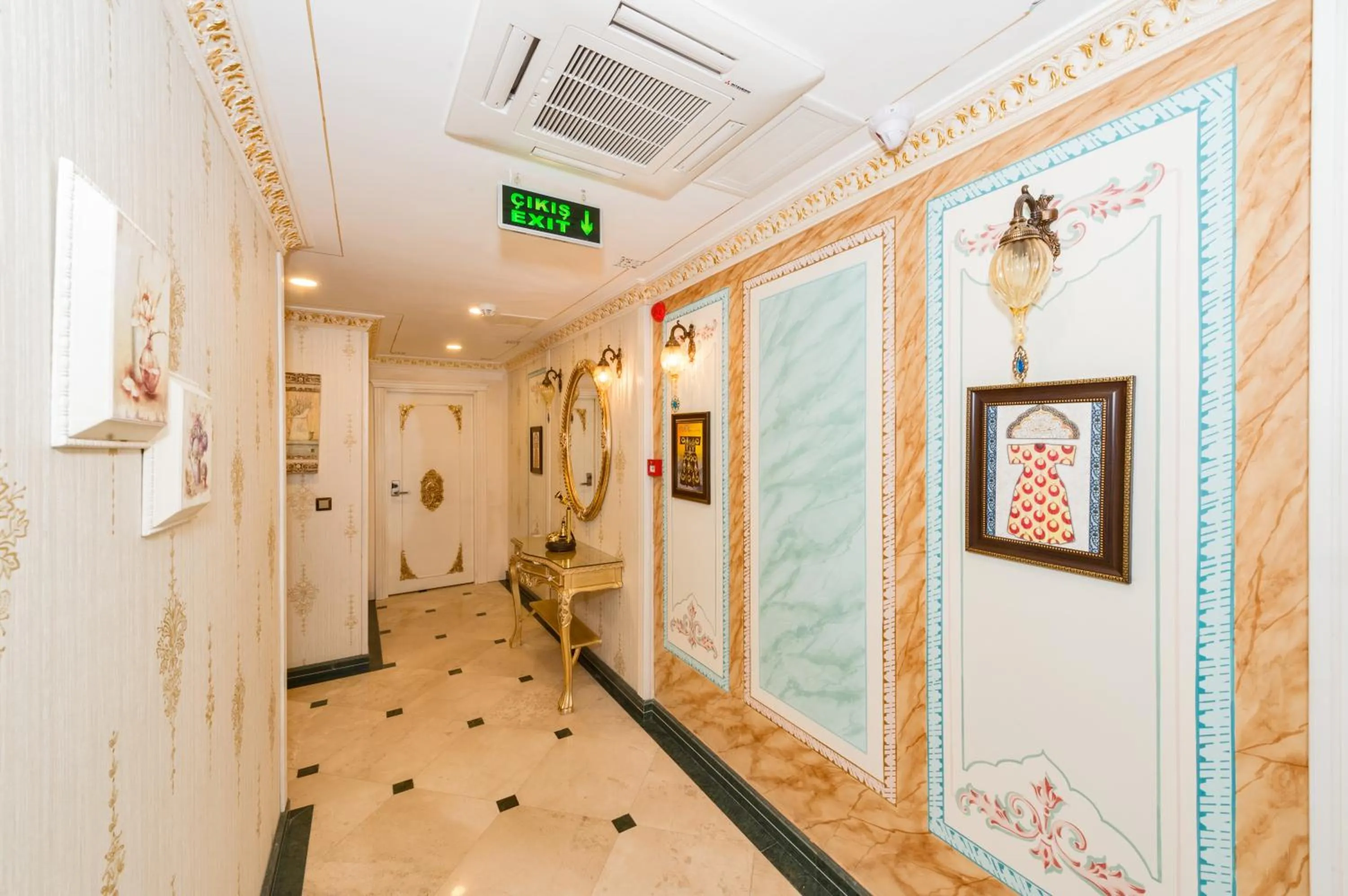 Property building in Hotel 1453