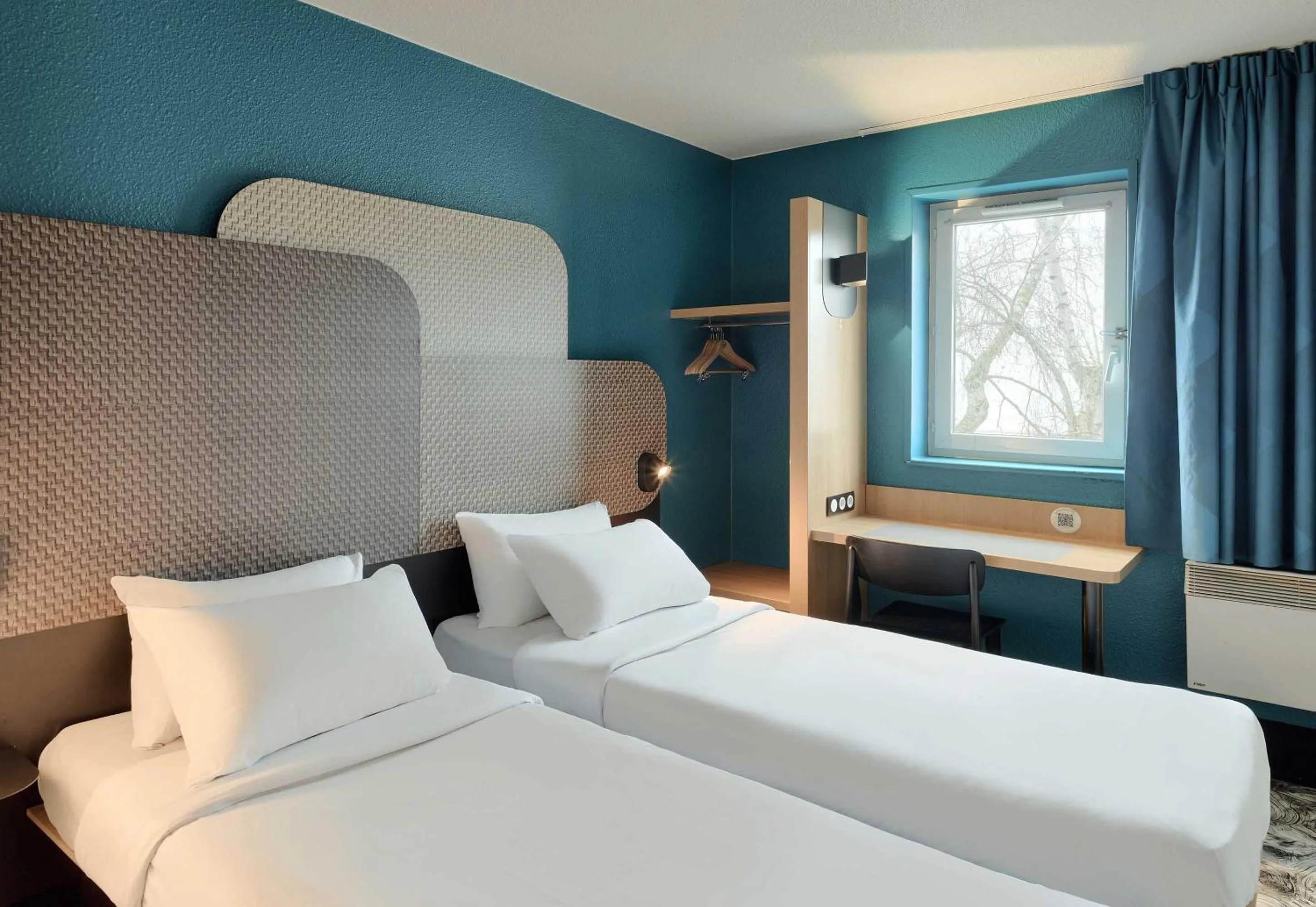 Bedroom, Bed in B&B HOTEL Noisy-le-Grand