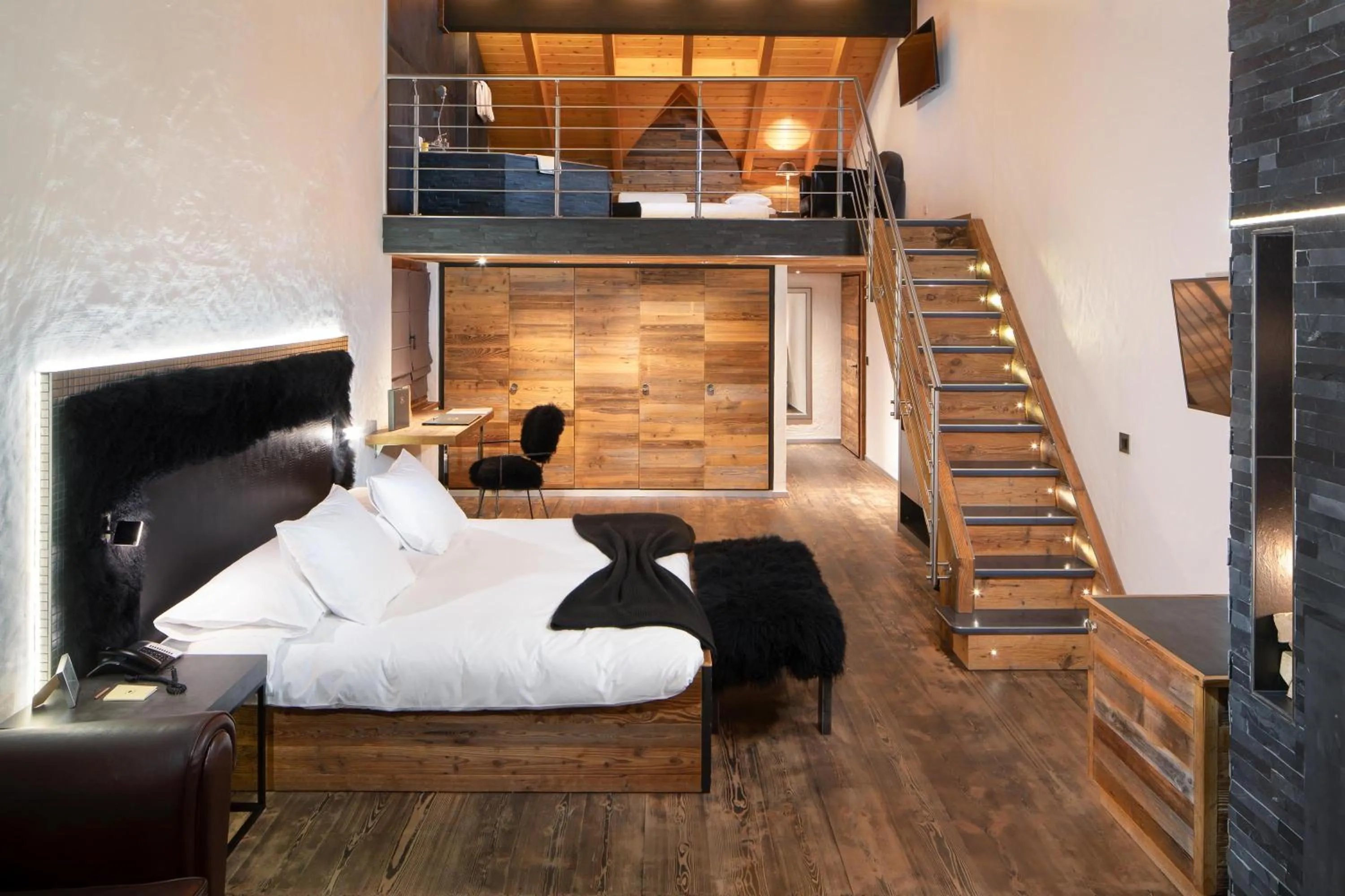 Hostellerie du Pas de l'Ours "Relais et Châteaux"