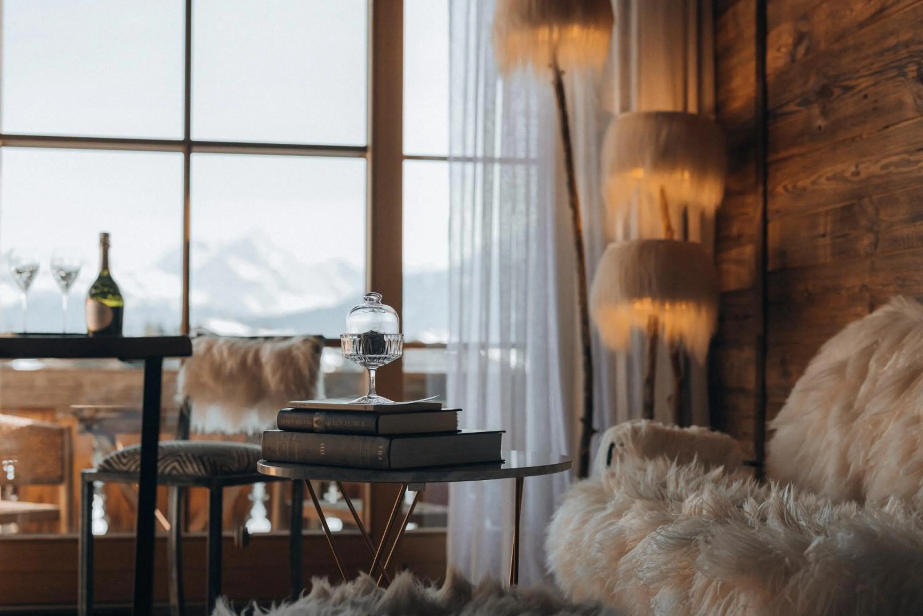 Decorative detail in Hostellerie du Pas de l'Ours "Relais et Châteaux"