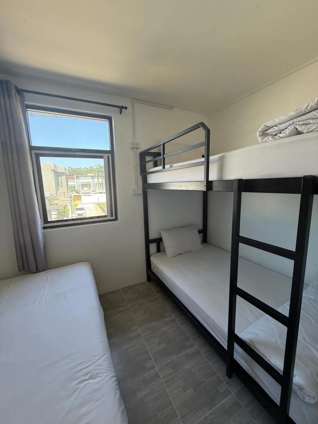 Bed in Us Hostel Samui