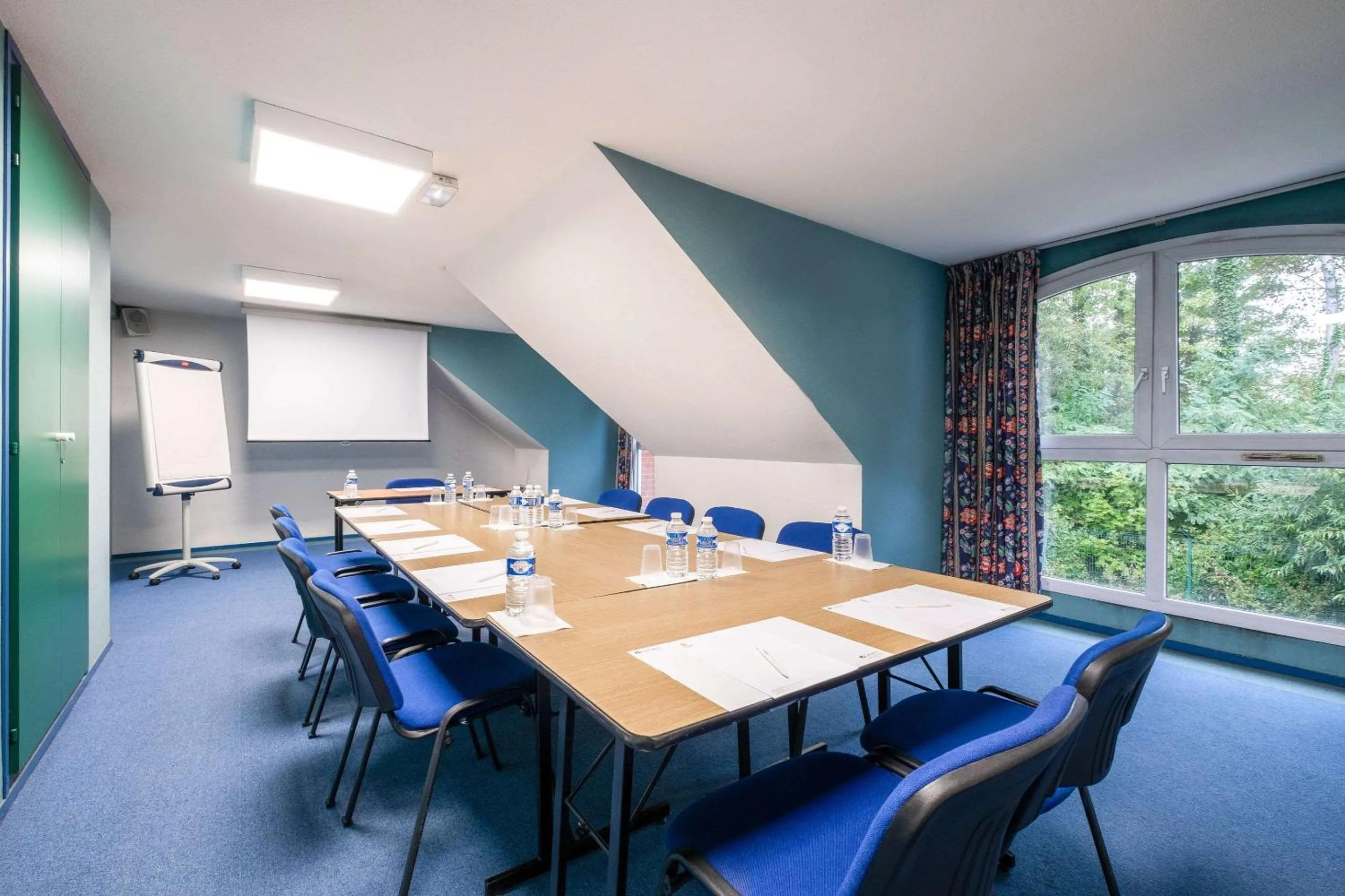 On site in Comfort Hotel Lille Lomme