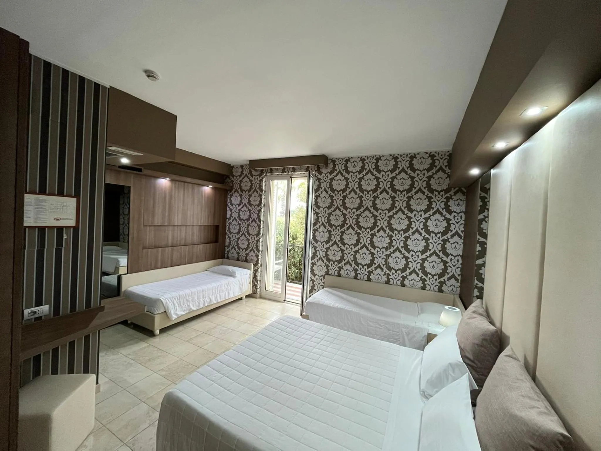 Bedroom, Bed in Hotel Lafayette