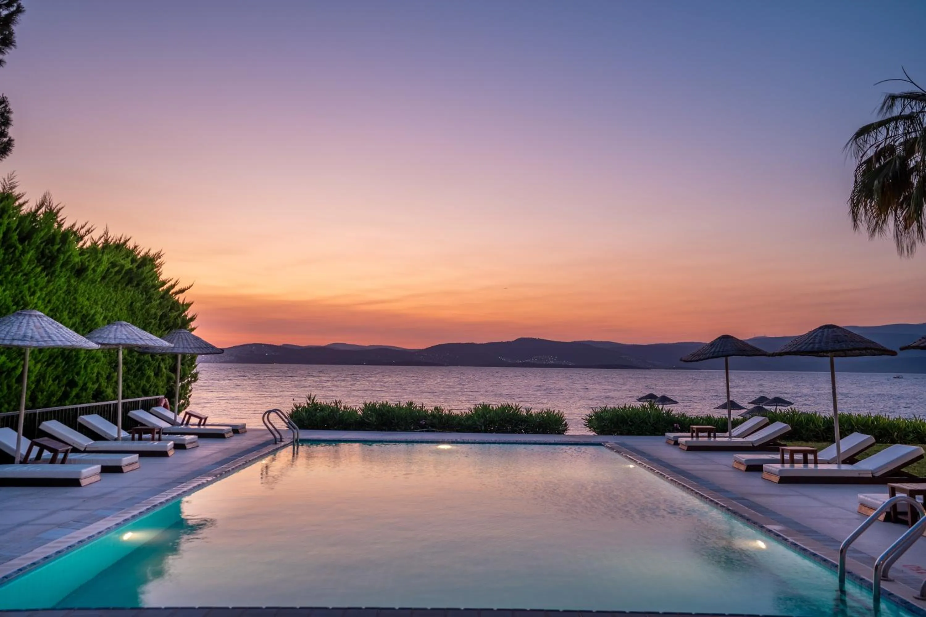 Pool view in Med-Inn Hotel