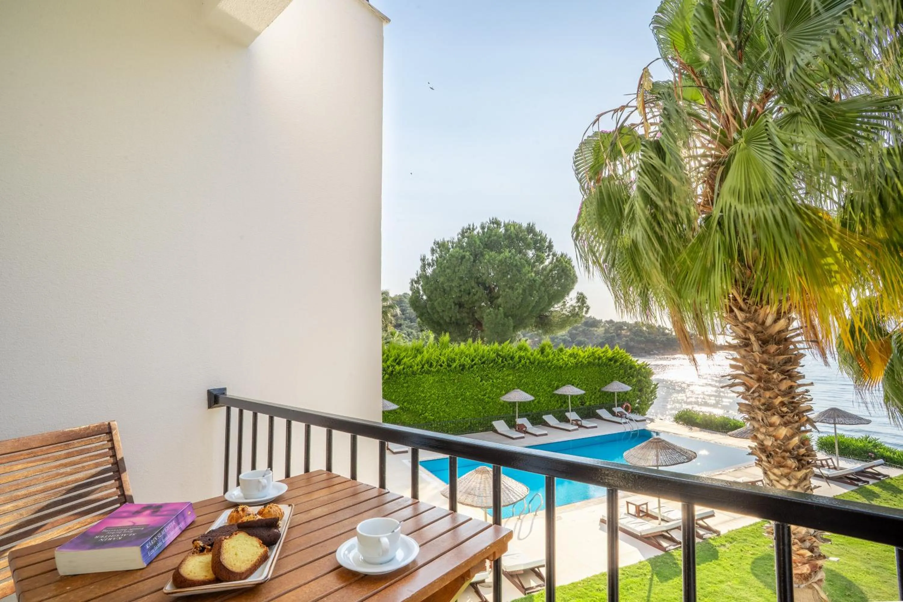 Balcony/Terrace in Med-Inn Hotel