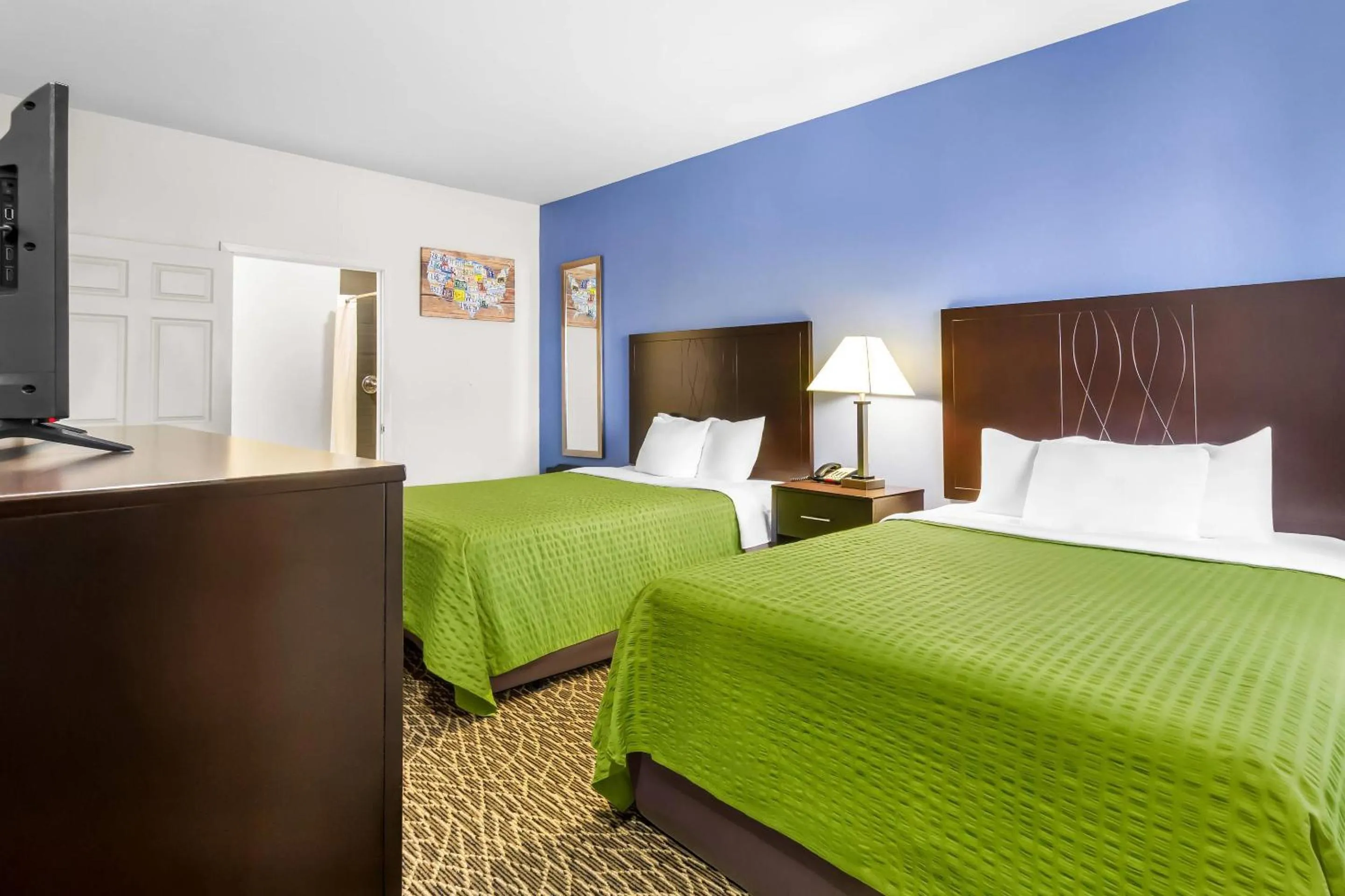 Bedroom, Bed in Econo Lodge