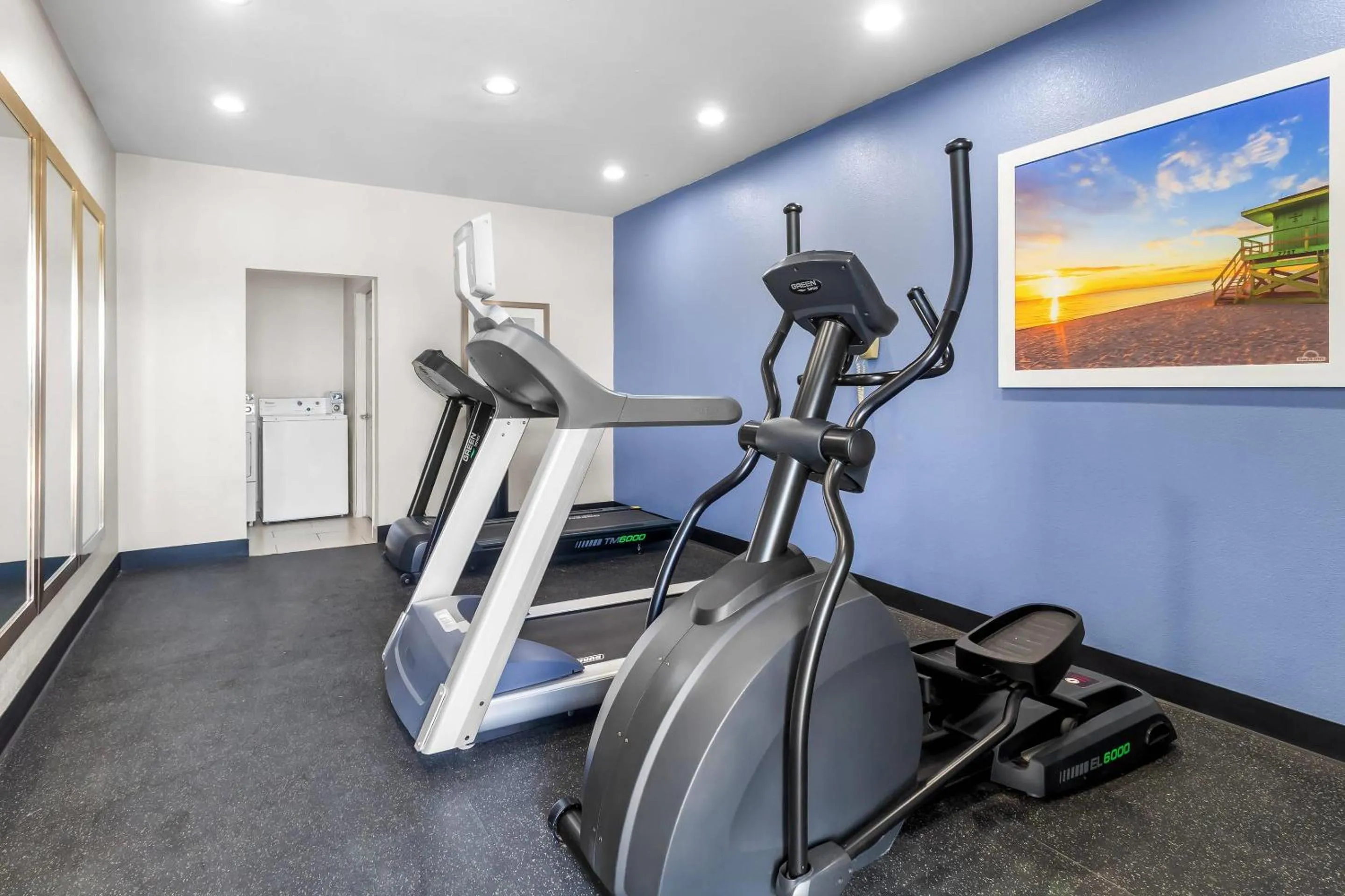 Fitness centre/facilities in Econo Lodge
