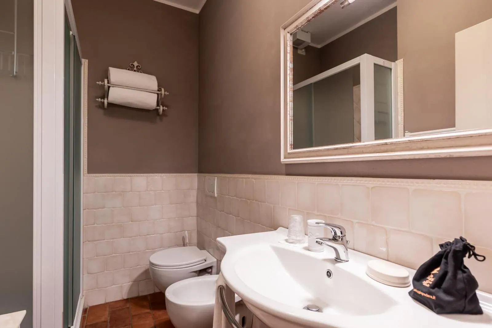 Bathroom in La Loggia Historic Resort