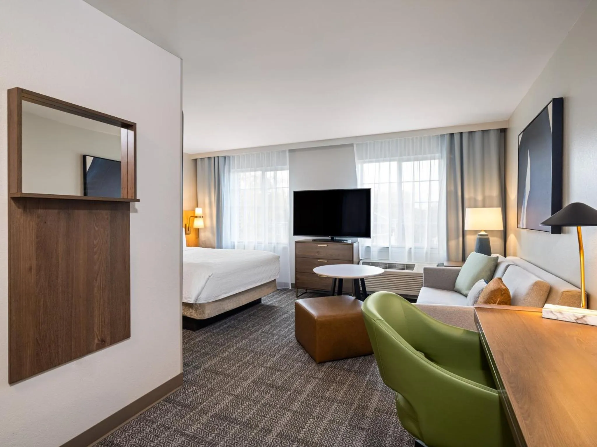 Photo of the whole room, Bed in Staybridge Suites Rochester University by IHG