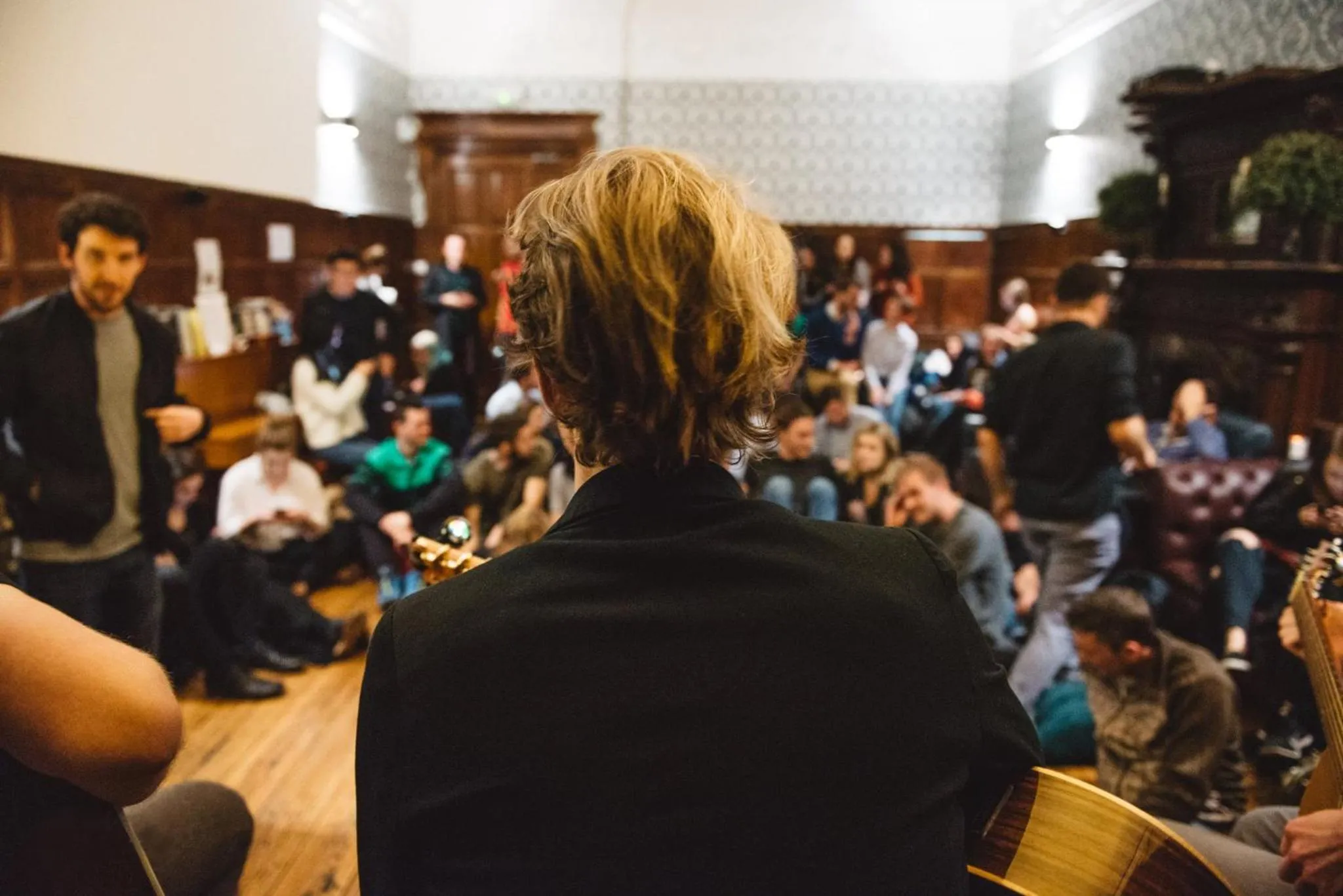 Evening entertainment in Astor Hyde Park Hostel