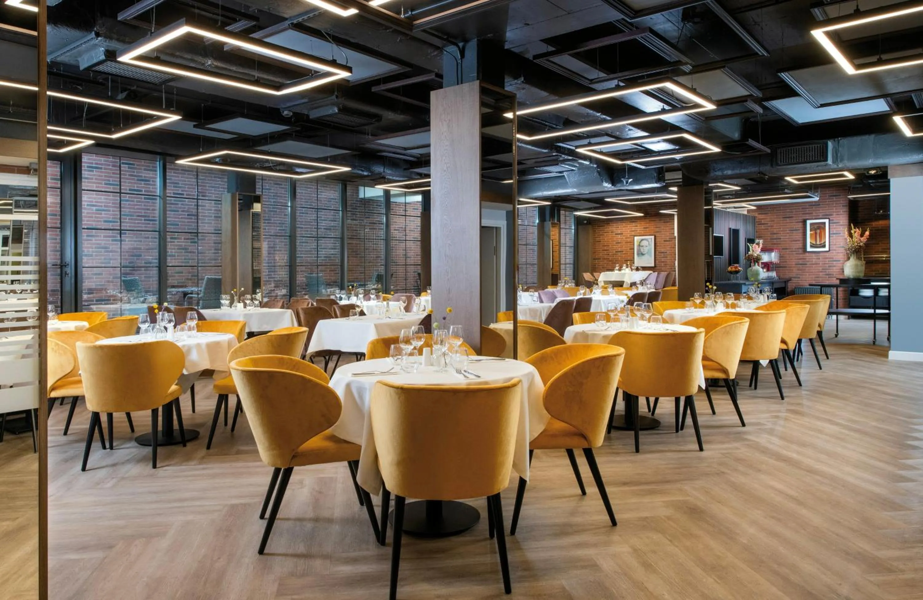 Restaurant/places to eat in Leonardo Boutique Hotel Krakow Old Town