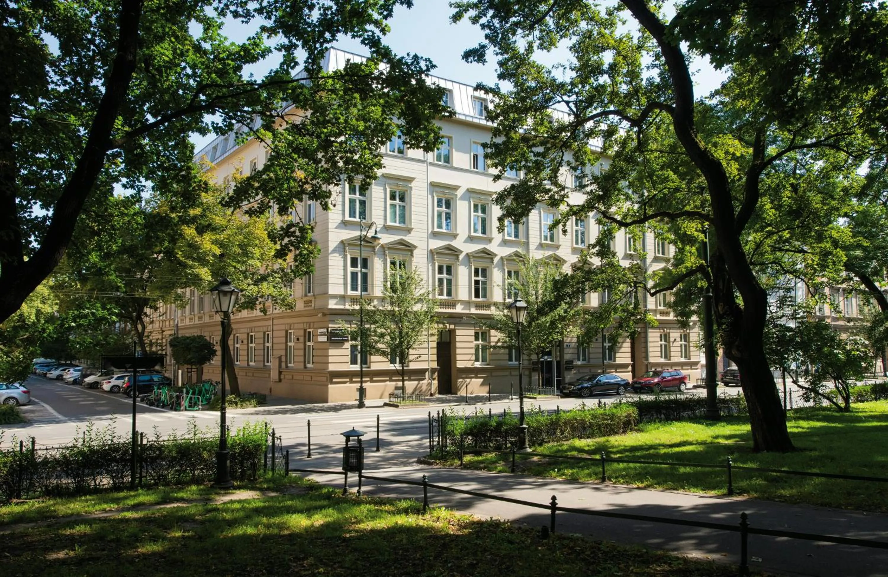 Property building in Leonardo Boutique Hotel Krakow Old Town