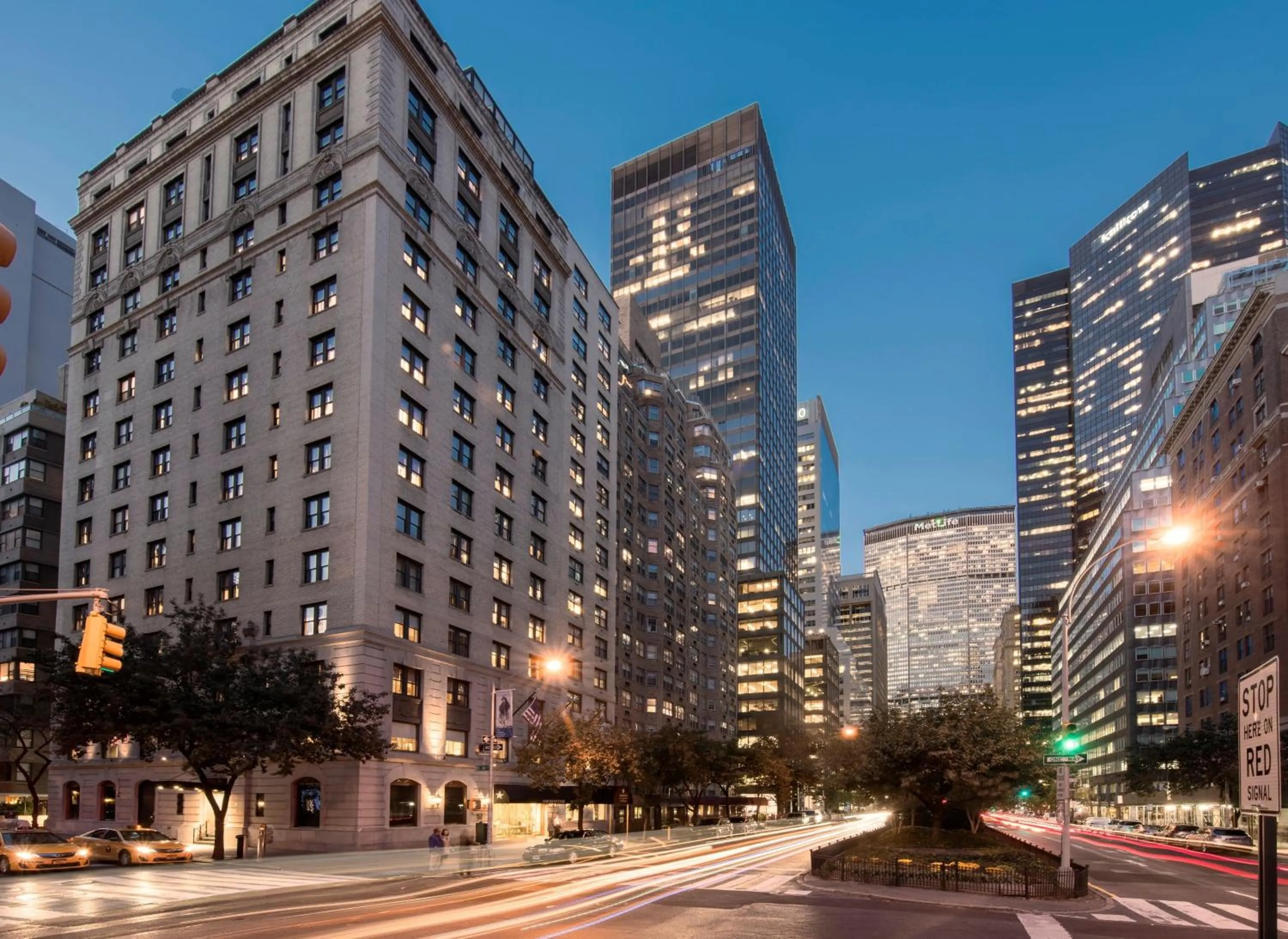 Nearby landmark in 70 Park Avenue - Soon to be Kimpton