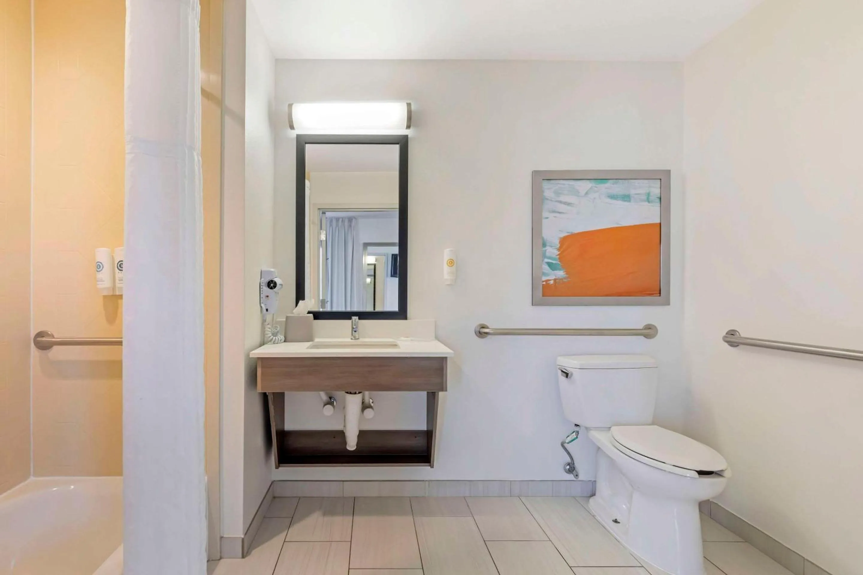 Bathroom in Comfort Inn & Suites Chestertown