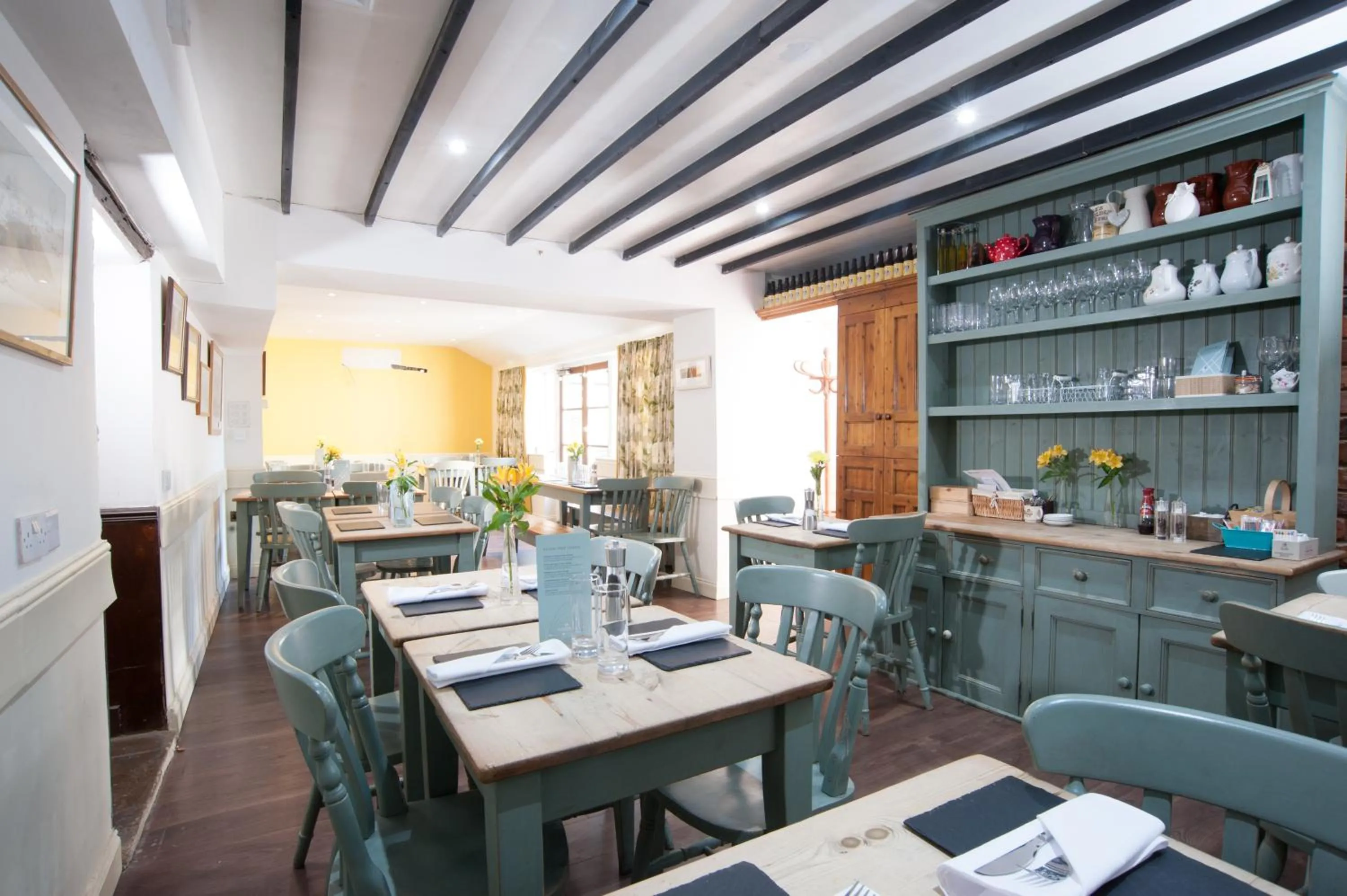 Restaurant/places to eat in The Bluebell