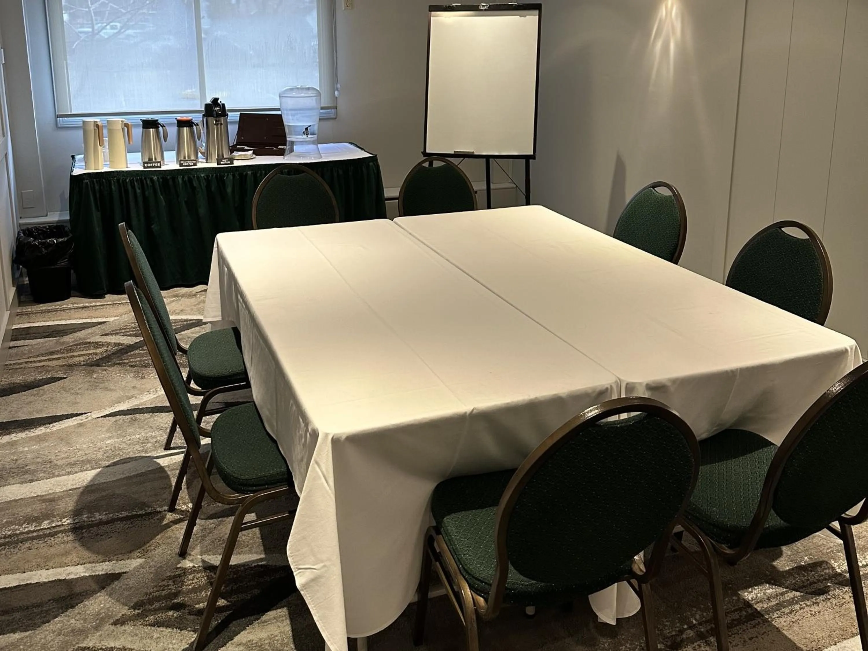 Meeting/conference room in Prestige Vernon Lodge