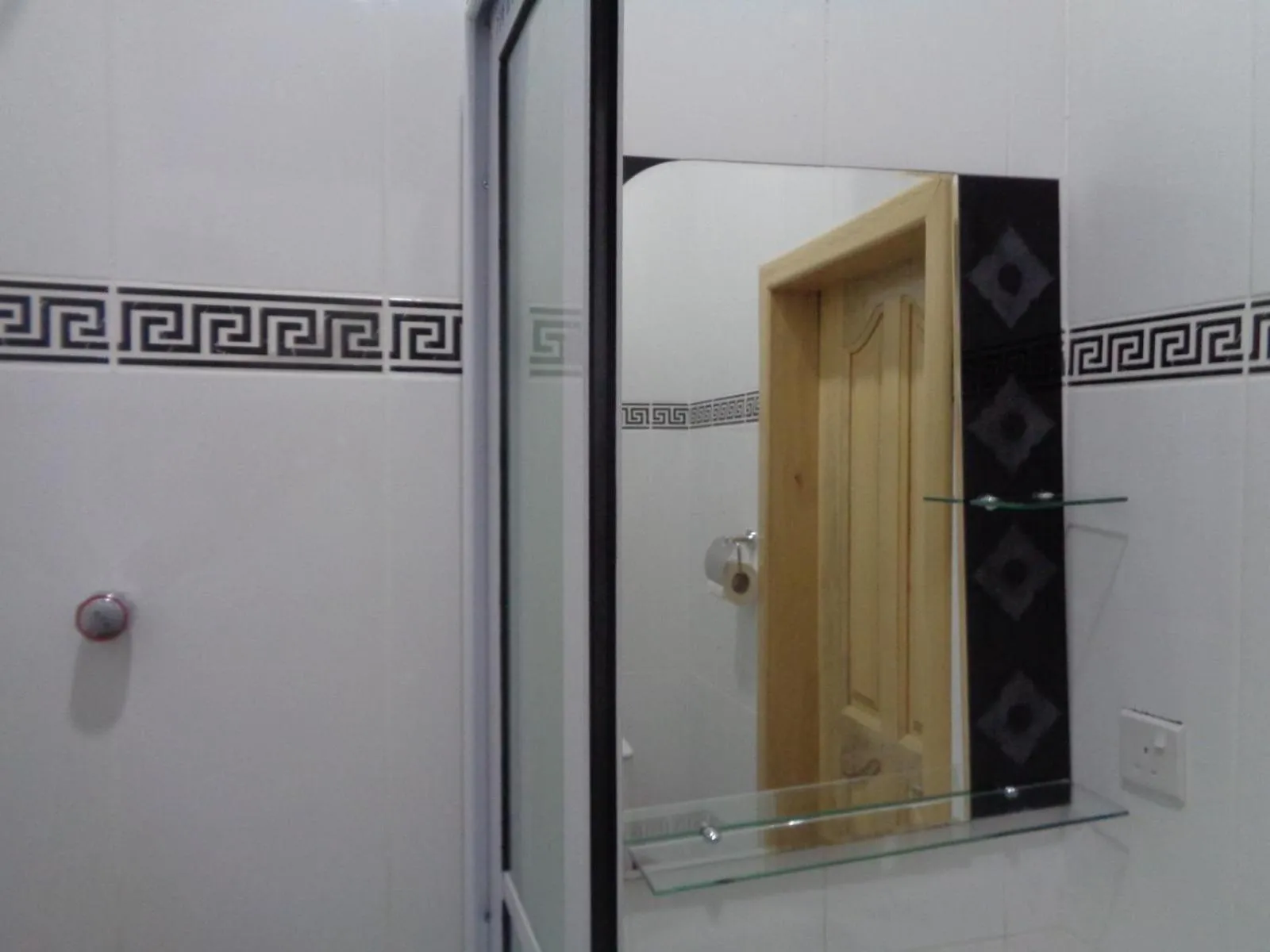 Bathroom in Queensland Hotel