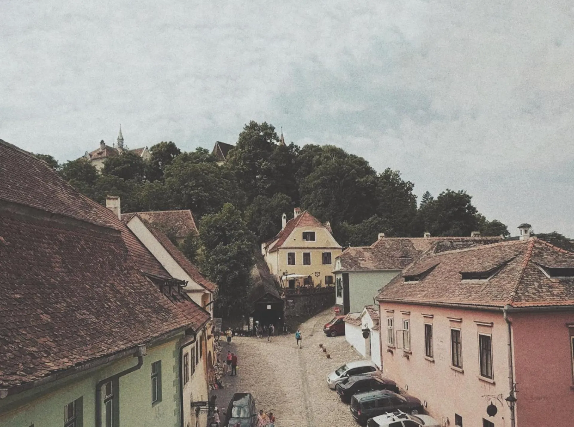 Nearby landmark in La Teo Pensiune si Pivnita