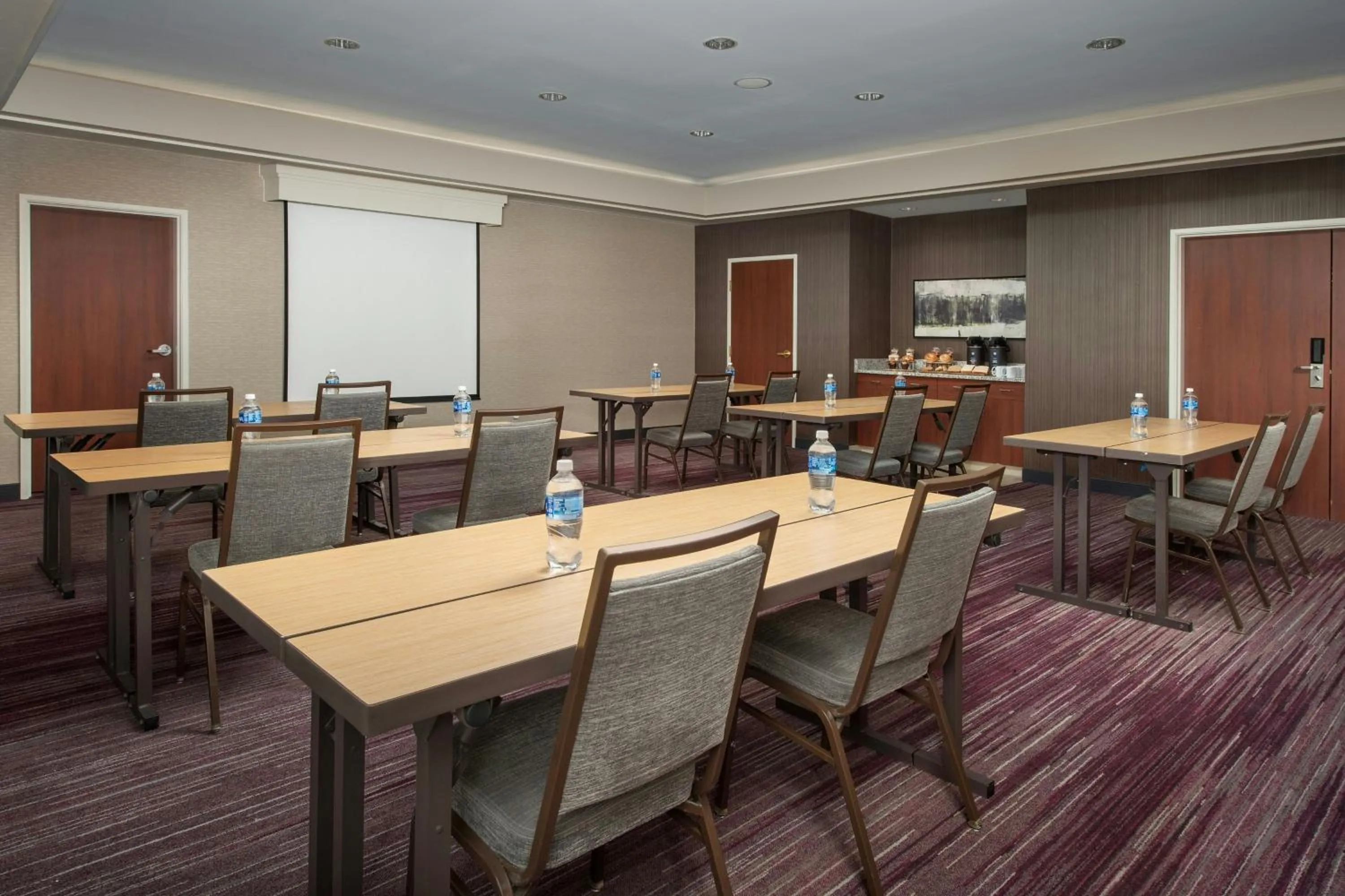 Meeting/conference room in Courtyard by Marriott Dayton Beavercreek