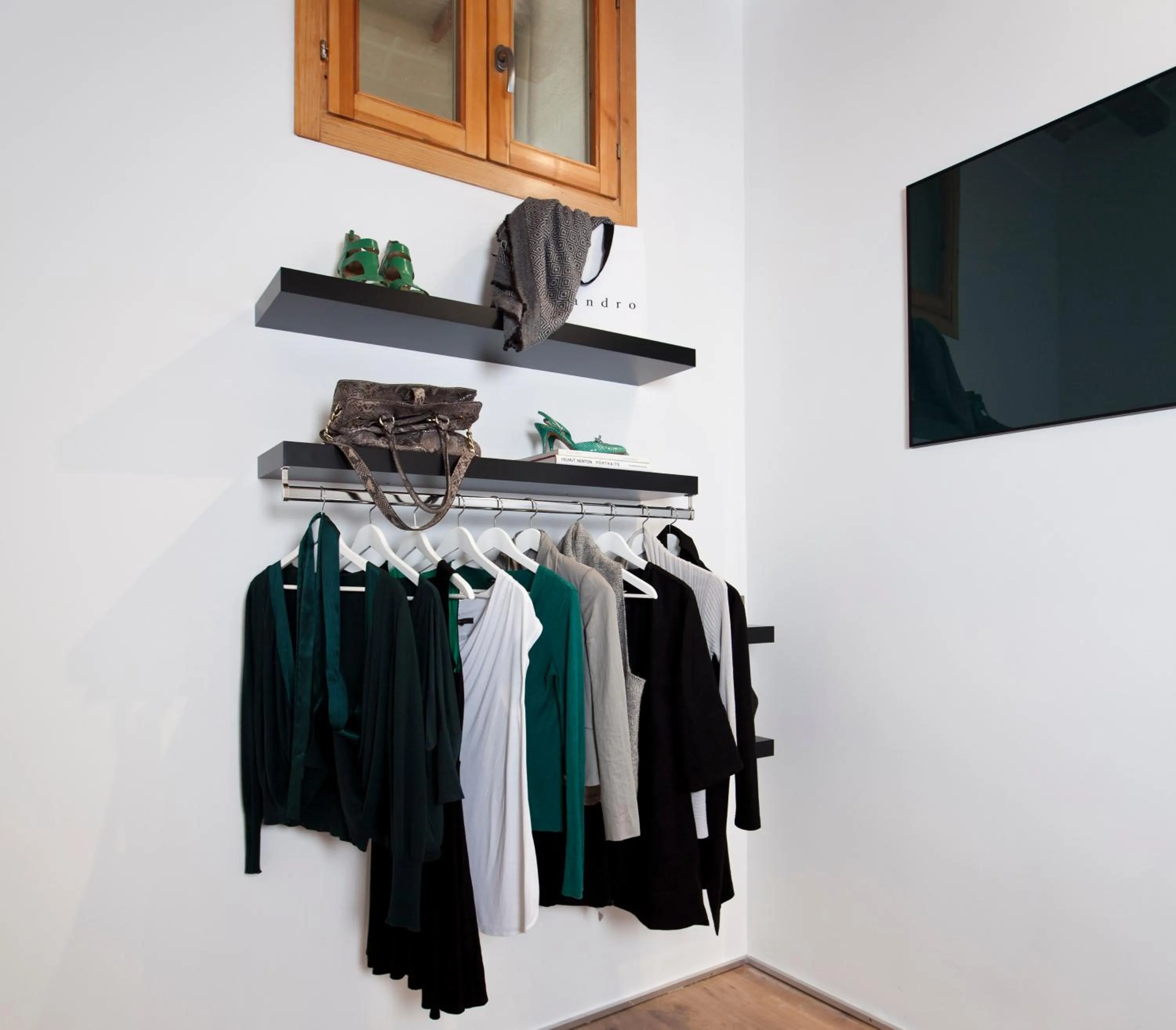 Centric Gracia Apartments